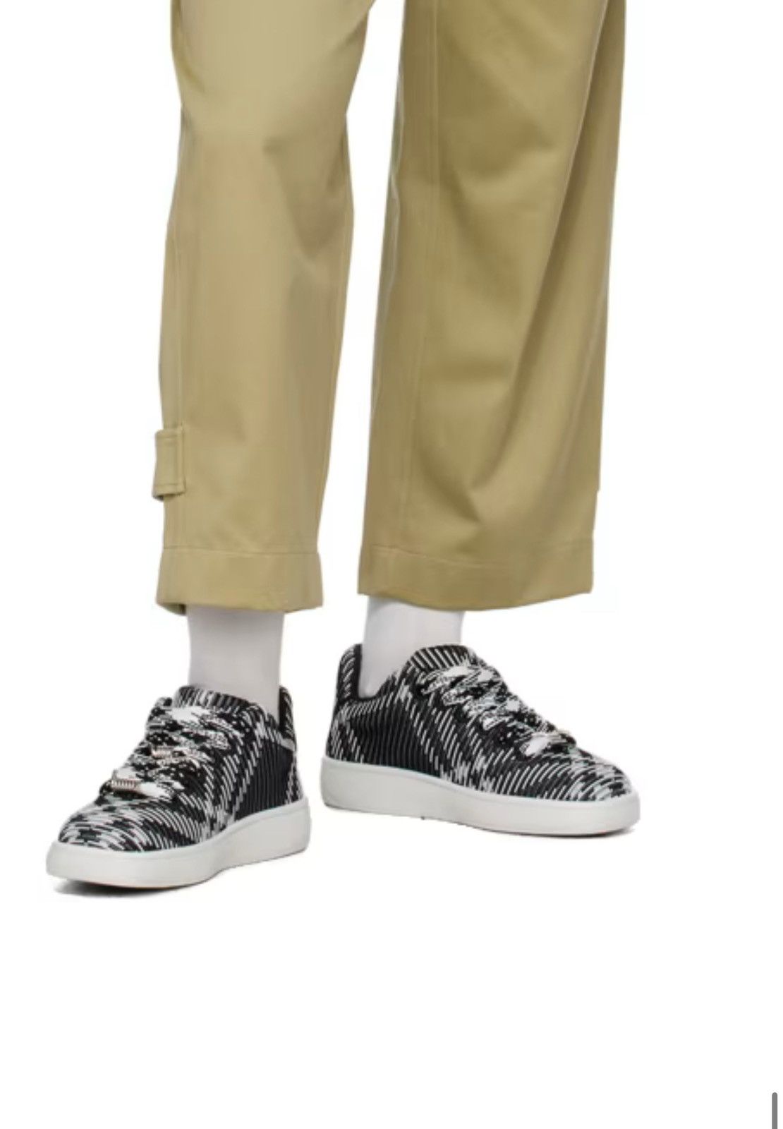 Burberry Burberry Black & White Check Knit Box Sneakers size 37 Size US 7 / IT 37 - 2 Thumbnail