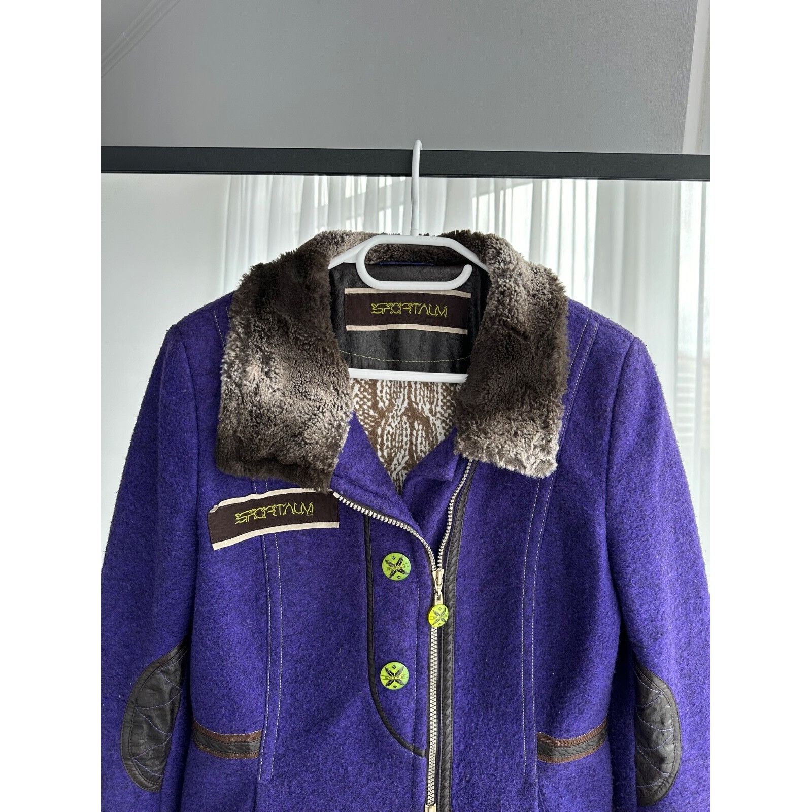 Sportalm Kitzbuhel VTG Sportalm Woman Wool Winter Jacket with Fur Collar Size M / US 6-8 / IT 42-44 - 4 Thumbnail