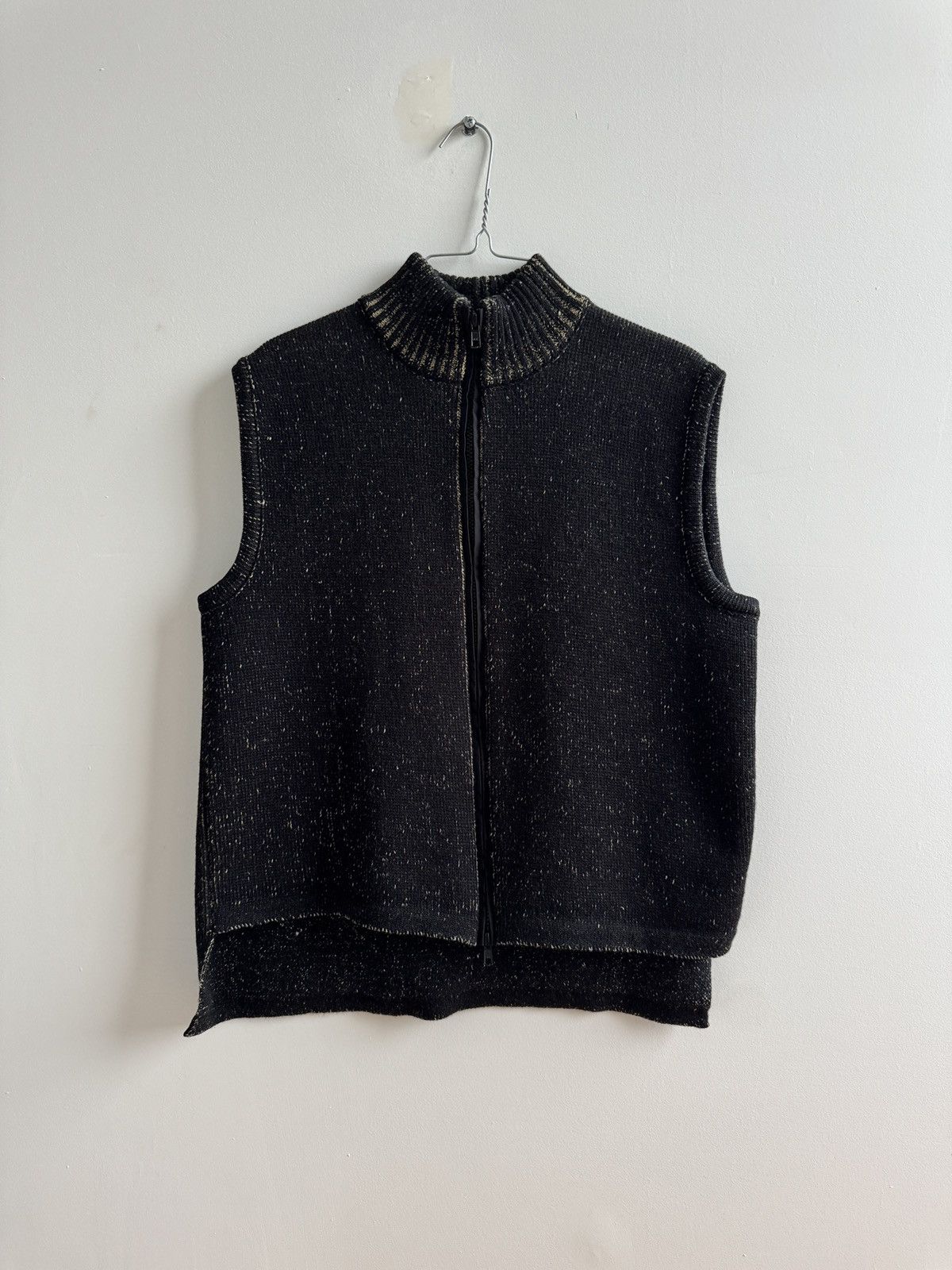 GR10K Aramidic Aimless Knit Vest Zip Up Black/yellow