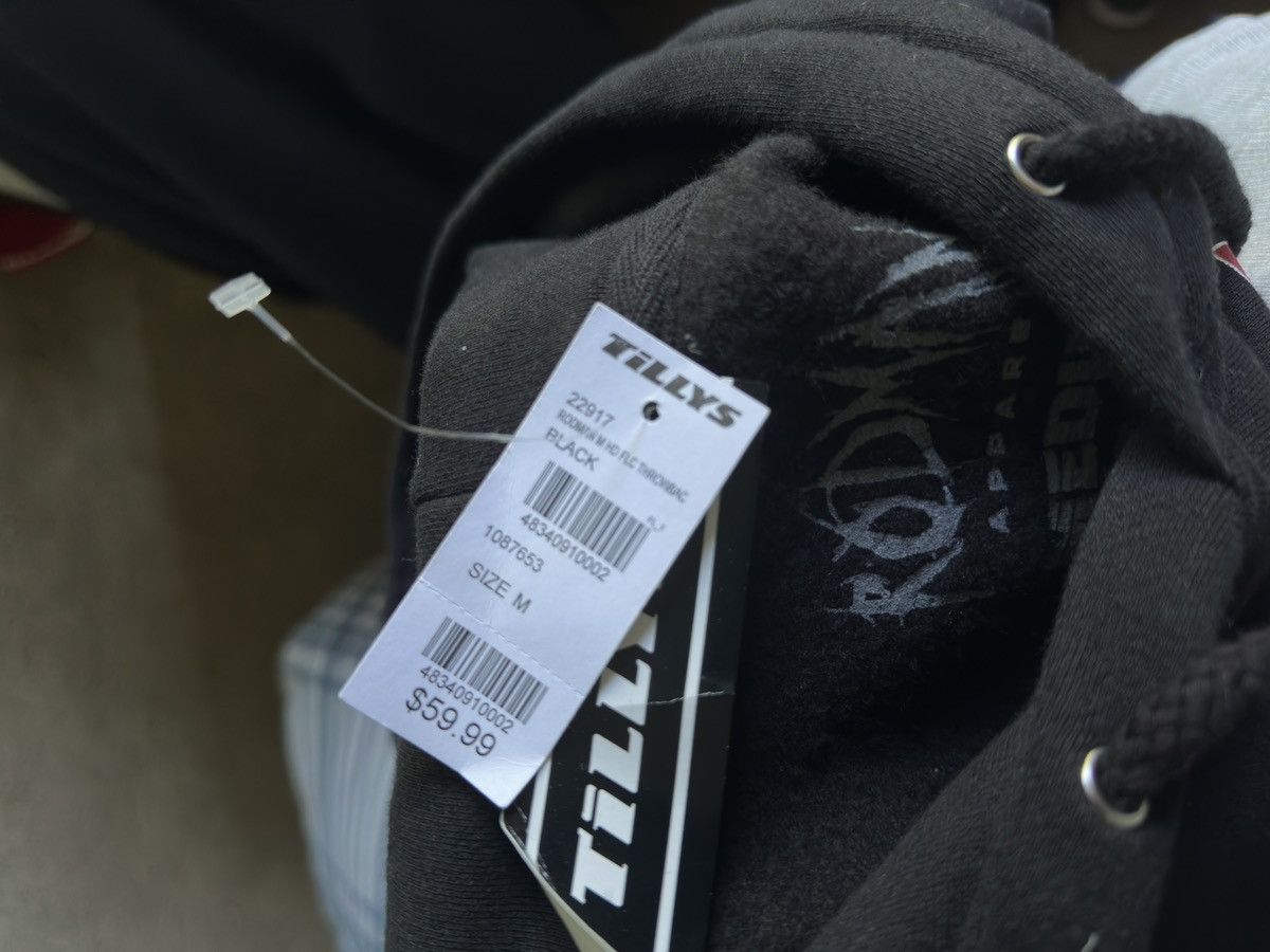 Tillys *New with tags* vintage Dennis Rodman Tilly’s hoodie Size US M / EU 48-50 / 2 - 3 Thumbnail