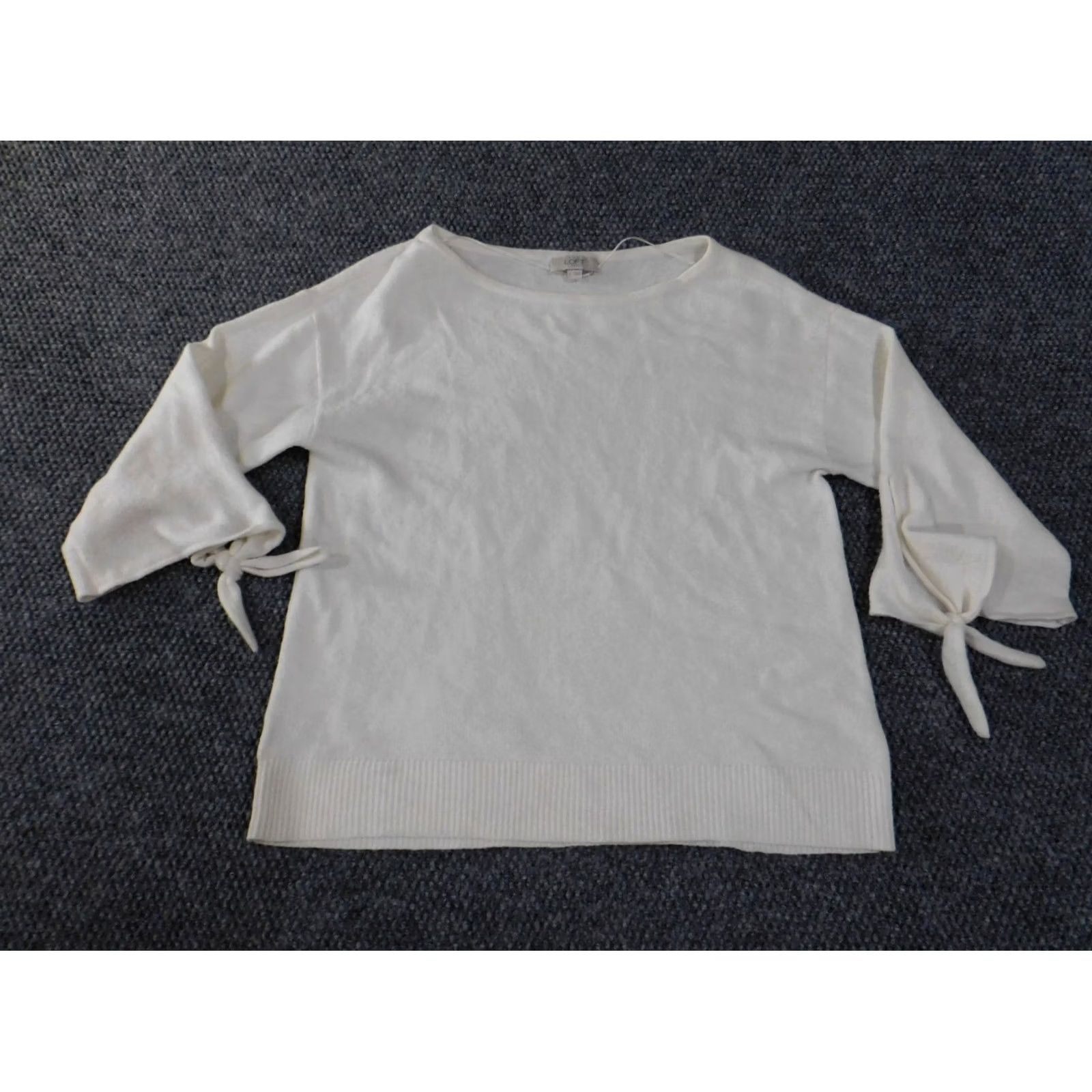 Loft LOFT Sweater Pullover White Small Womens Crew Neck Knit Rib Stretch Regular Casual Long Sleeve Button Knit Solid Modern Designer Fall Winter Spring Size S / US 4 / IT 40 - 2 Thumbnail