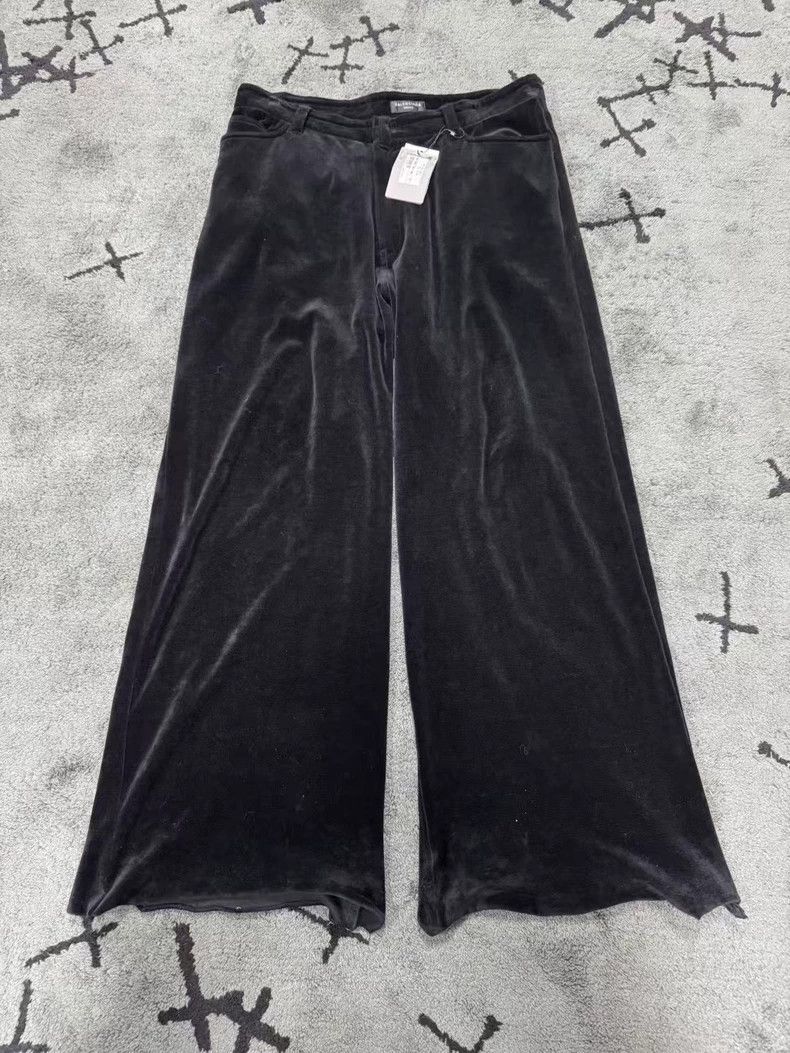 Balenciaga Balenciaga size l pants 2504-Nextarrow Size US 28 / EU 44 - 1 Thumbnail