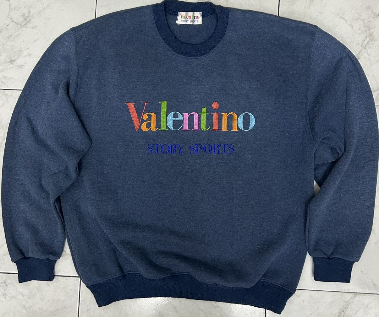 Valentino VINTAGE VALENTINO 90s SWEATSHIRT Size US XL / EU 56 / 4 - 1 Thumbnail