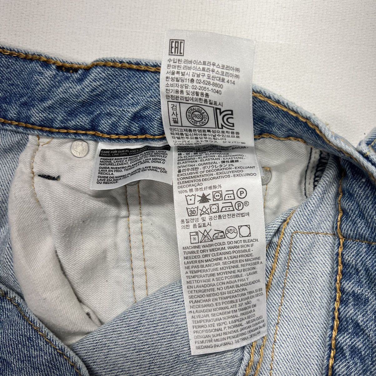 Levi's Levis Jeans Blue 502 Regular Taper Denim Washed Faded Y2K Size US 30 / EU 46 - 11 Thumbnail