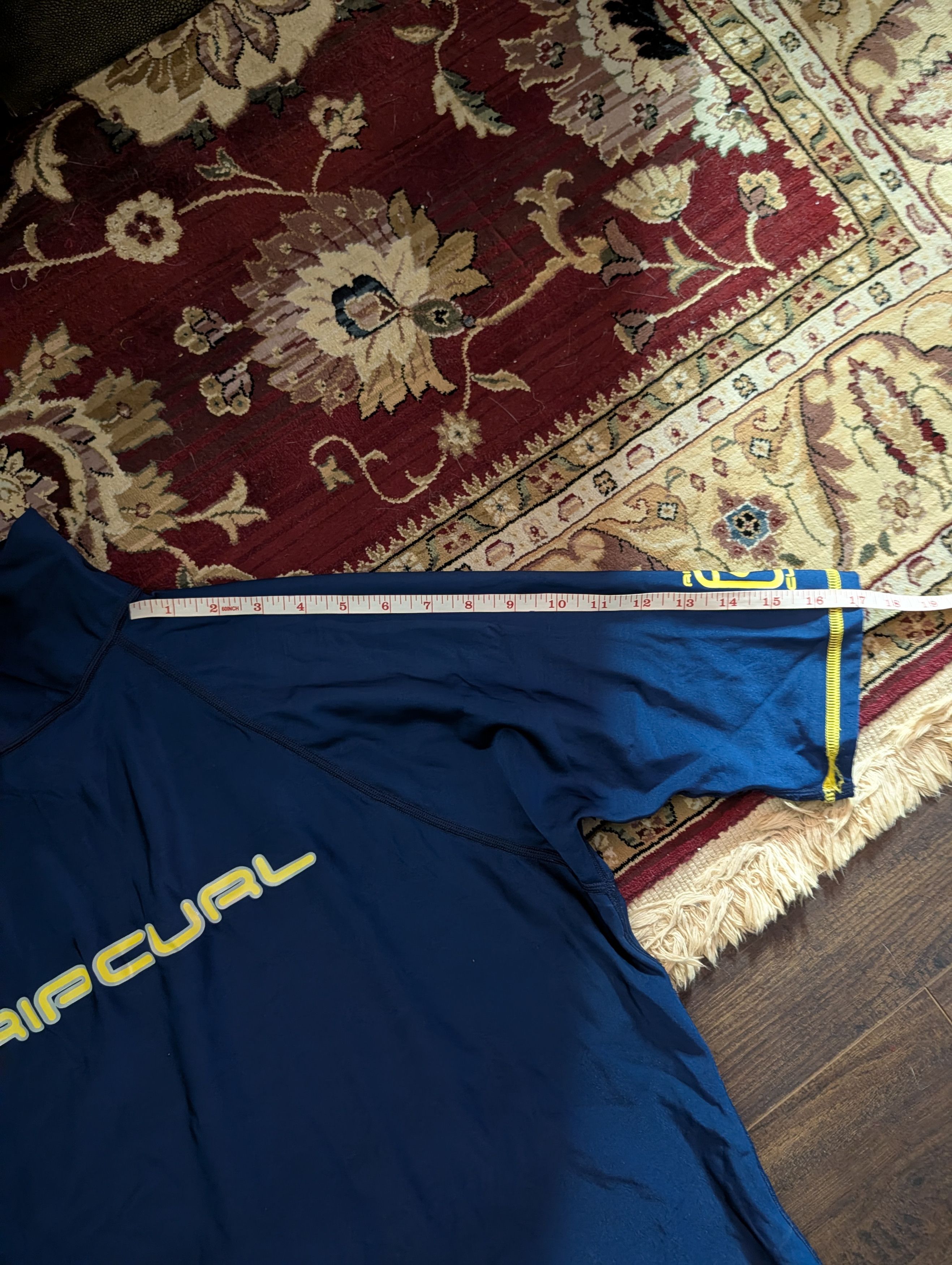 Rip Curl Vintage blue logo print high neck rash guard t-shirt Size US XXL / EU 58 / 5 - 14 Thumbnail