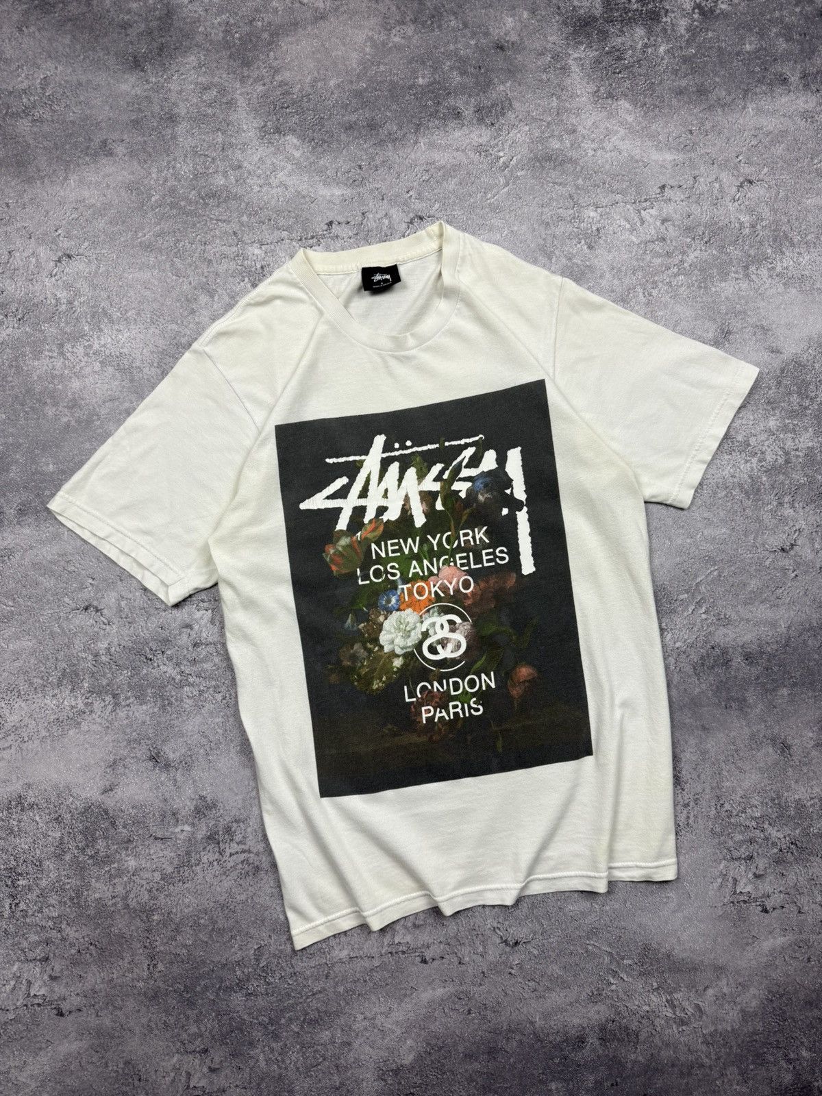 Stussy Stussy World Tour Flowers Big Logo Y2K T-Shirt Rare Size US S / EU 44-46 / 1 - 3 Thumbnail
