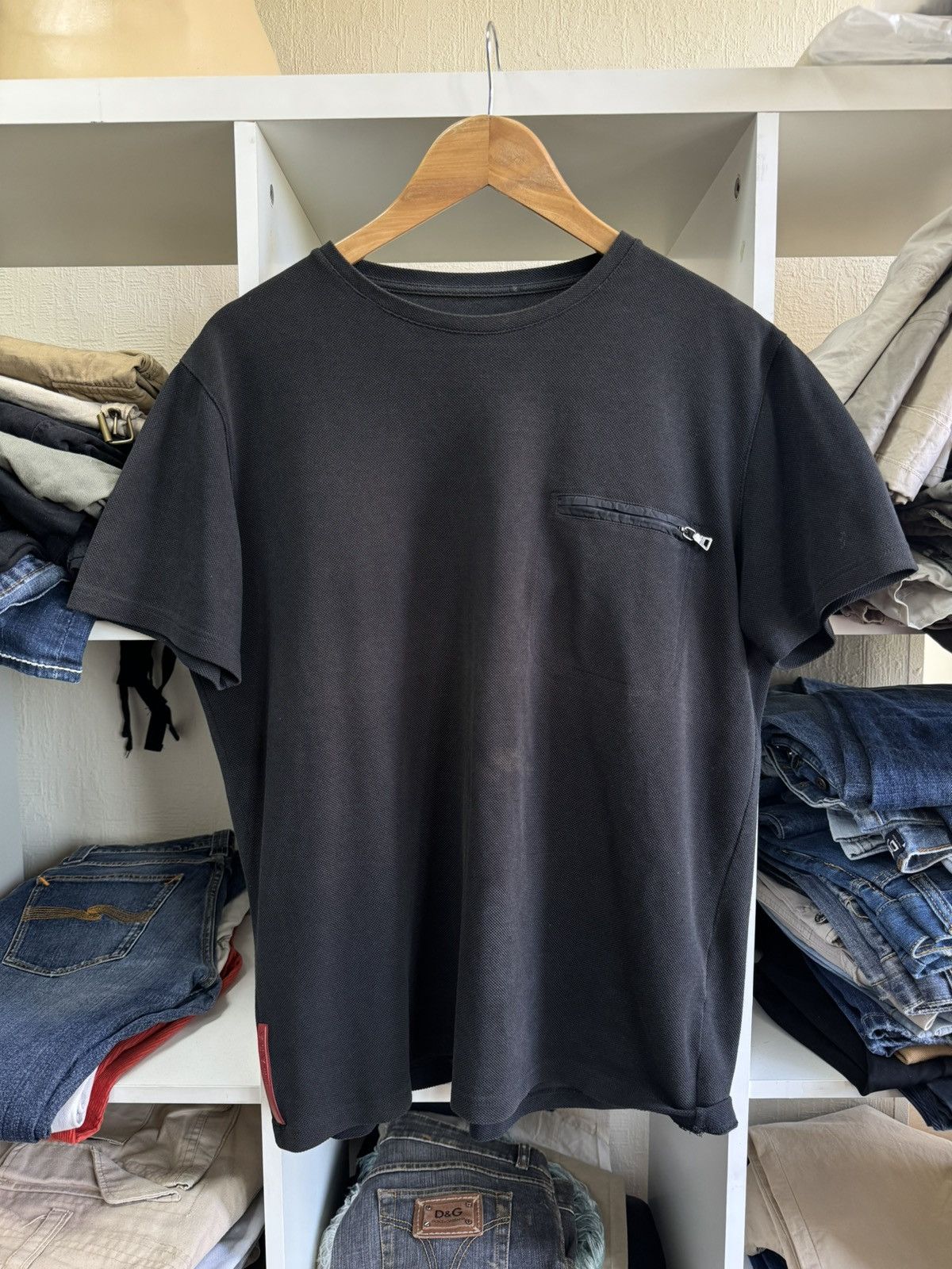 Prada Prada Vintage Red Tab Pocket Tee Size US M / EU 48-50 / 2 - 5 Thumbnail