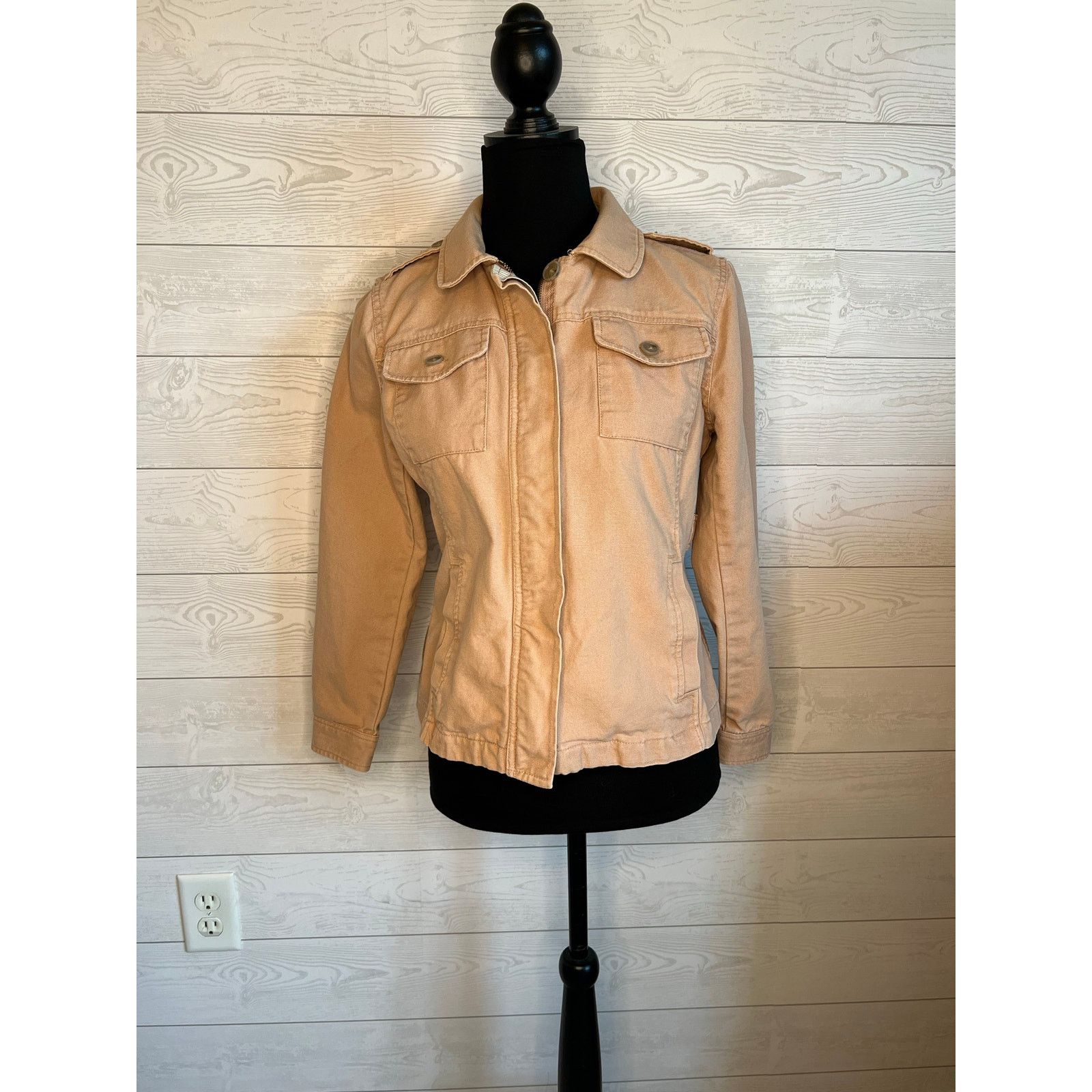 Loft LOFT tan denim utility jacket Size MP Safari military Size M / US 6-8 / IT 42-44 - 3 Thumbnail