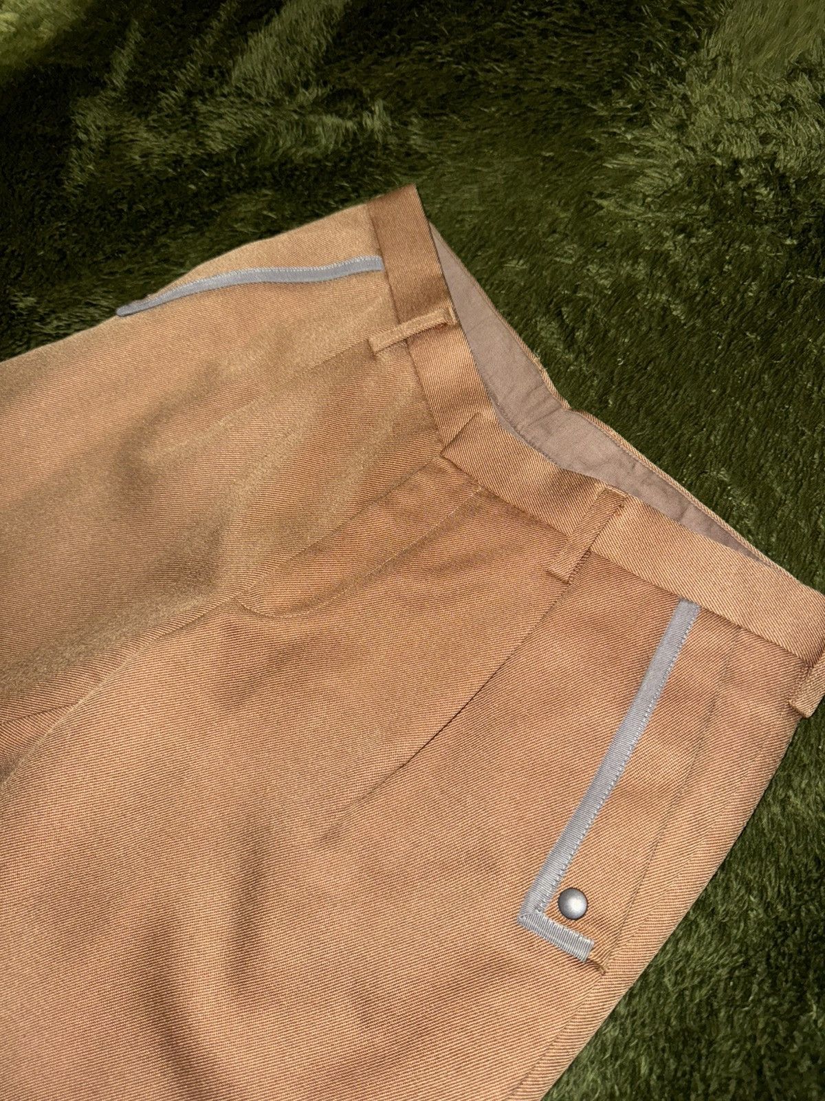 Kolor KOLOR Pintuck Twill Snap Detail Cropped Trousers Brown Size US 32 / EU 48 - 2 Thumbnail