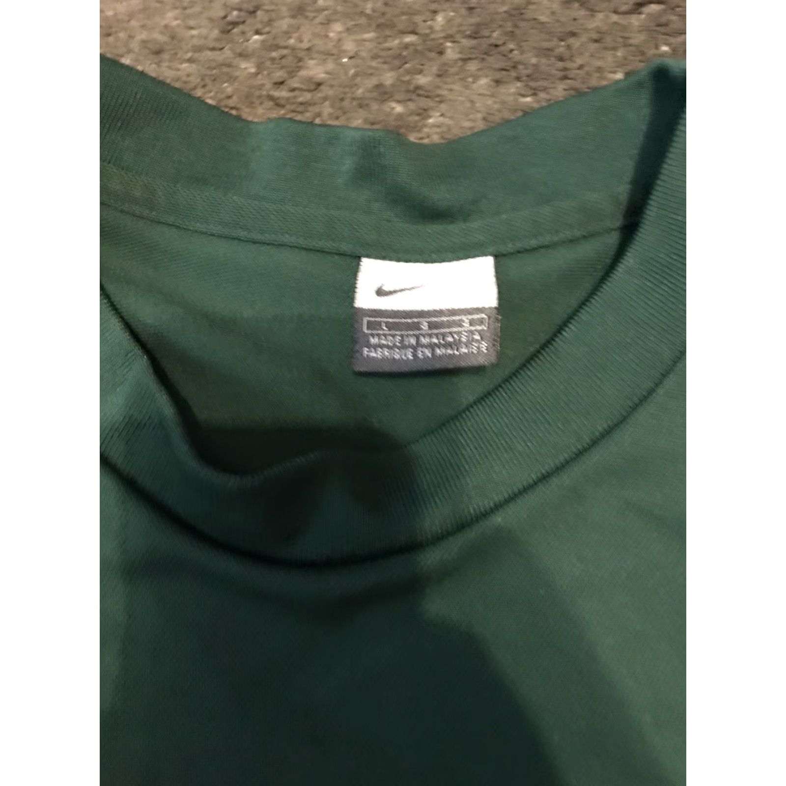 Nike VINTAGE Nike Soccer Jersey Shirt Green Mens L T-Shirt Sports Jersey Crew Neck Short Sleeve Pullover Breathable All Seasons Activewear 100% Polyester Size US L / EU 52-54 / 3 - 2 Thumbnail