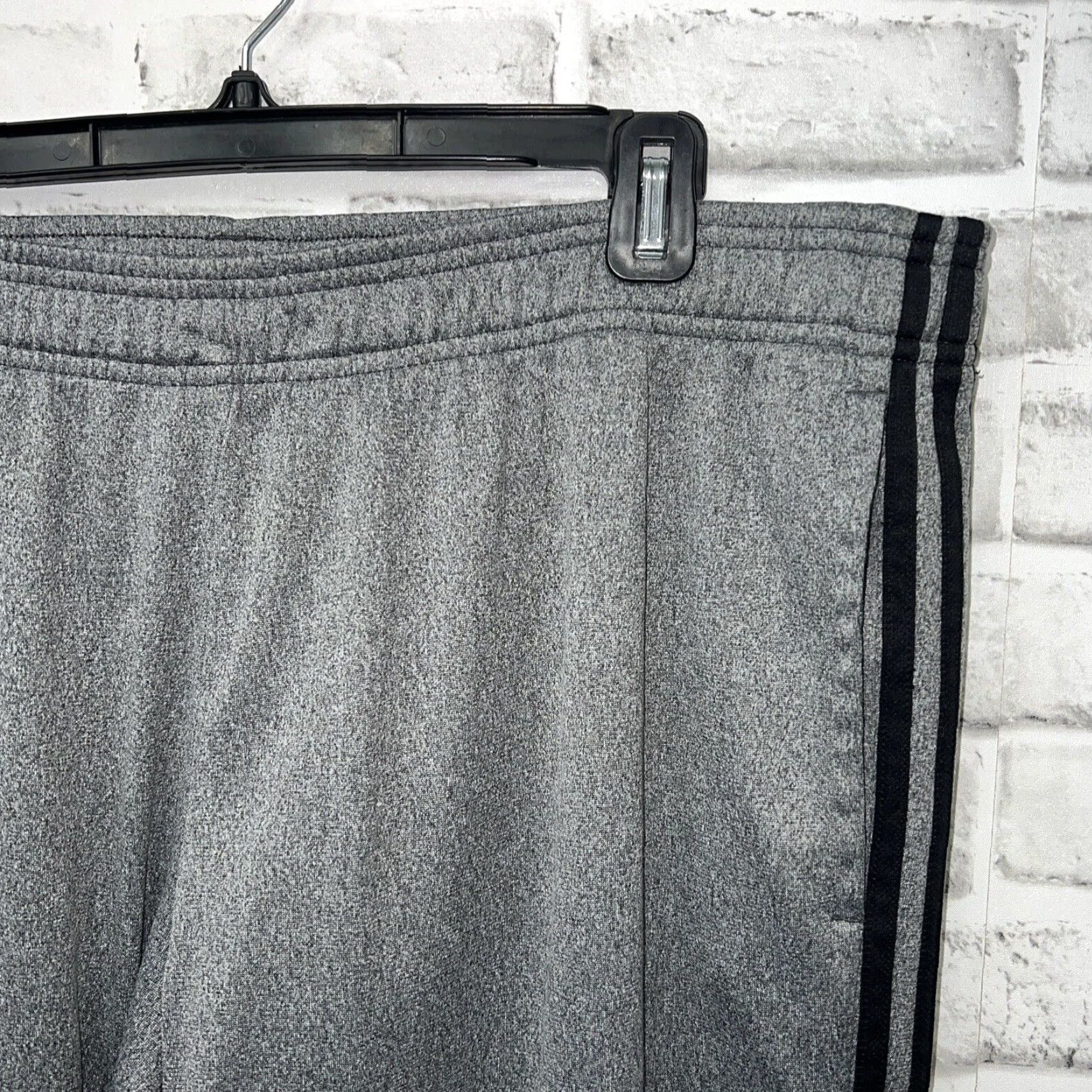 Adidas Adidas Gray Athletic Sweatpants Mens Size 2XL Size US 39 - 2 Thumbnail