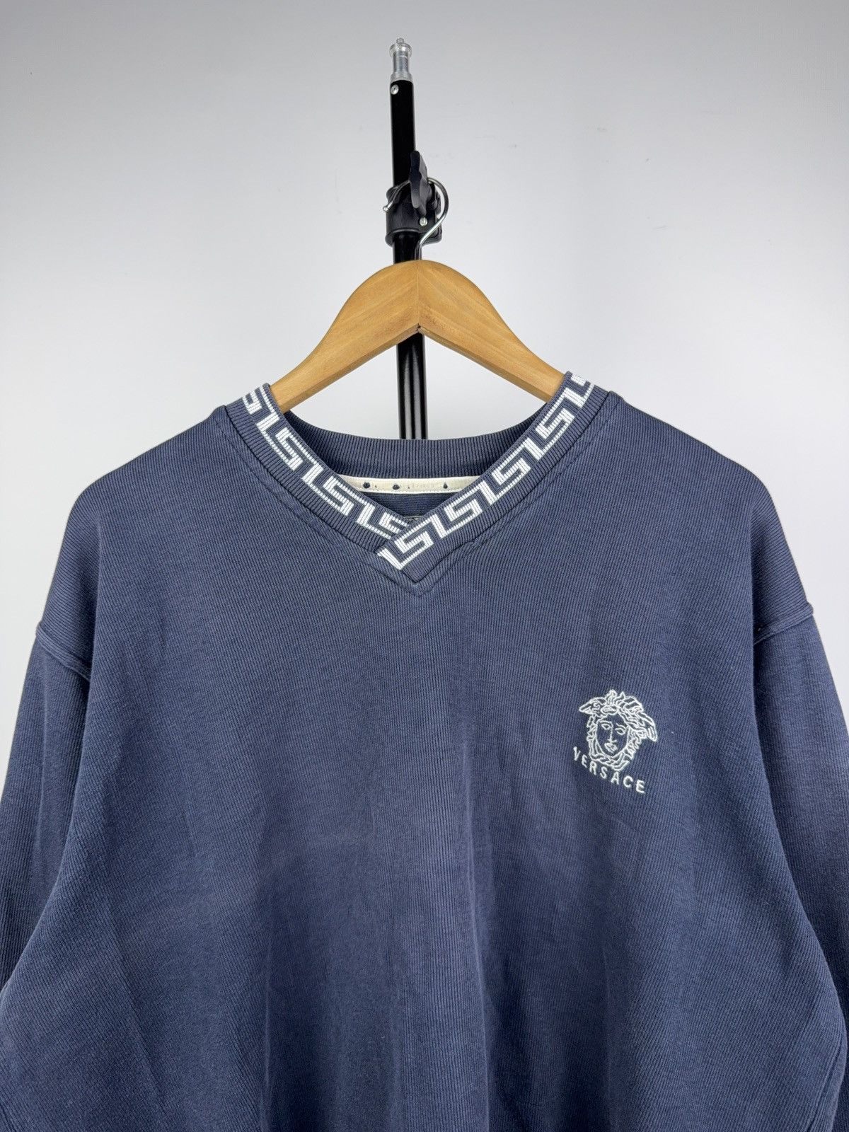 Versace Jeans Couture Vintage 90s Faded Versace Jeans Couture Medusa Knit Sweater Size US L / EU 52-54 / 3 - 2 Thumbnail