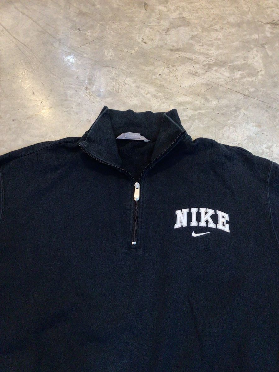 image of Vintage Nike Spell Out 1/4 Sweatshirt in Black, Men's (Size XL)