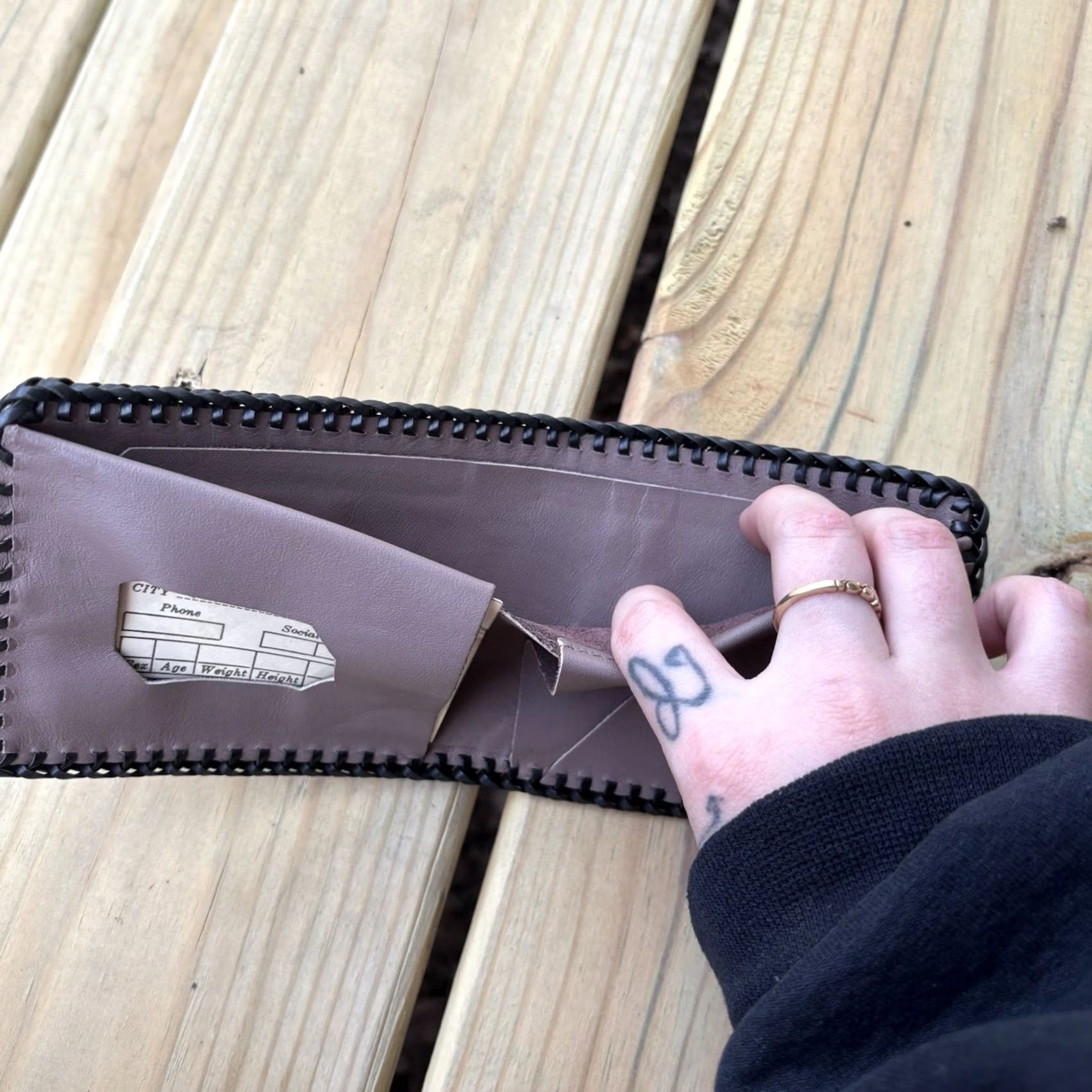 Budweiser VINTAGE Leather Wallet Bifold Whipstitch Hand Tooled Budweiser Genuine Western Cowboy Beer Wallet Mens Brown Leather Folding Size ONE SIZE - 4 Thumbnail