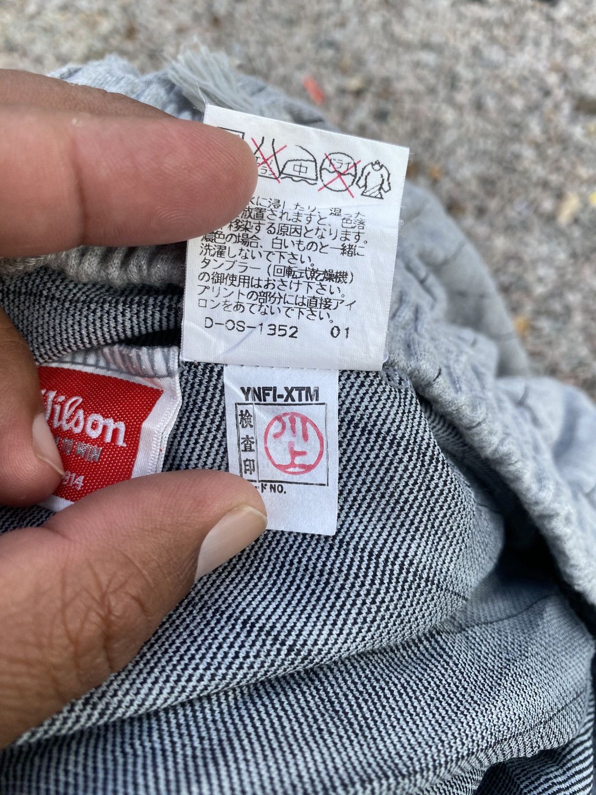 Wilson Wilson big logo short pants size 28-36 Size US 36 / EU 52 - 10 Thumbnail