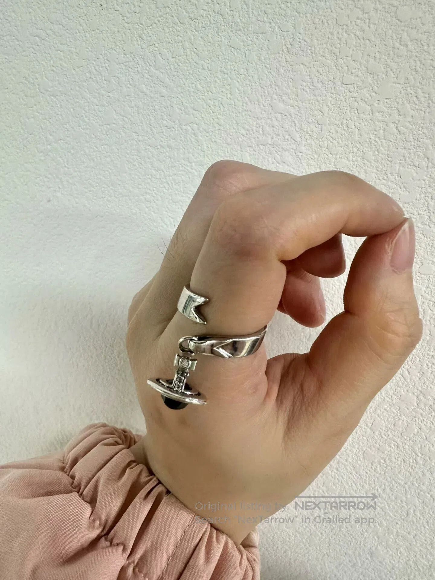 Vivienne Westwood vivienne westwood saturn ribbon orb ring. Size ONE SIZE - 5 Thumbnail