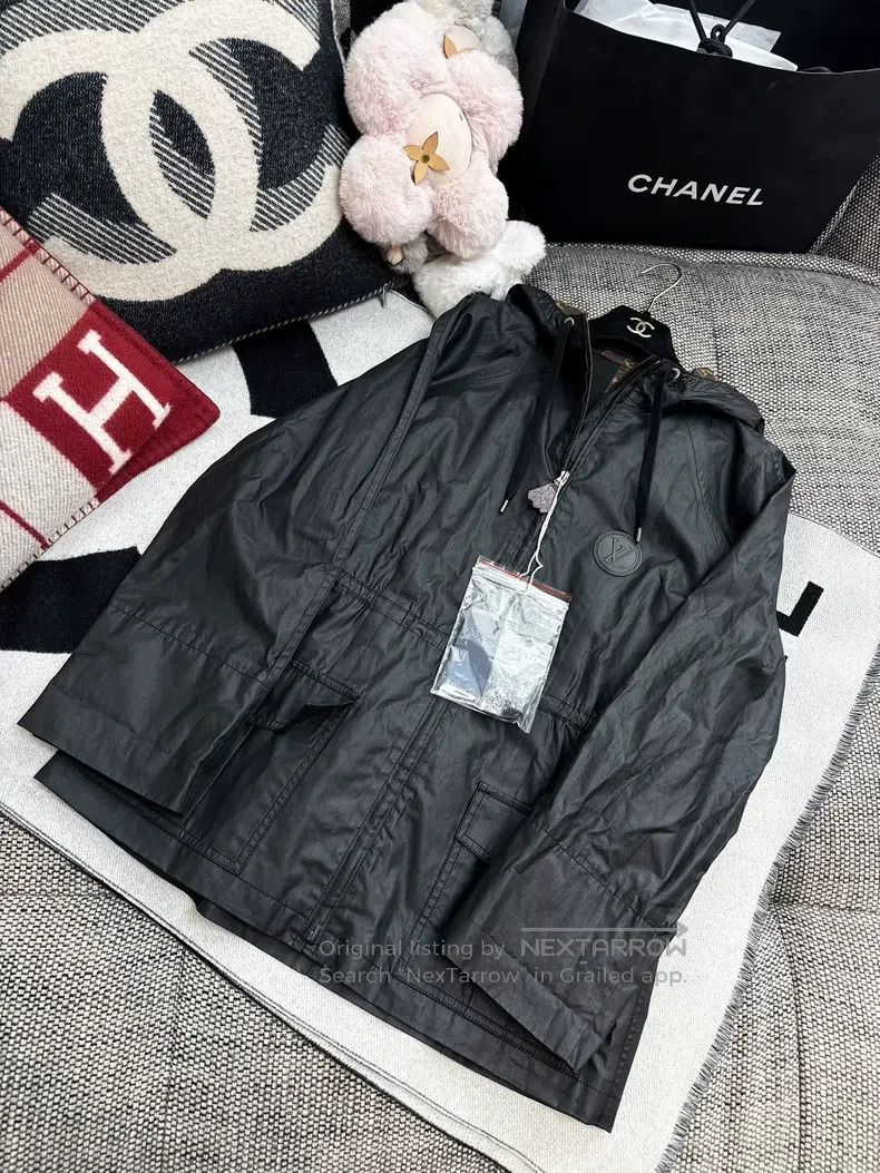 Louis Vuitton Louis Vuitton Black zip-up print logo hooded long sleeve p Size XXS / US 00 / IT 34 - 5 Thumbnail