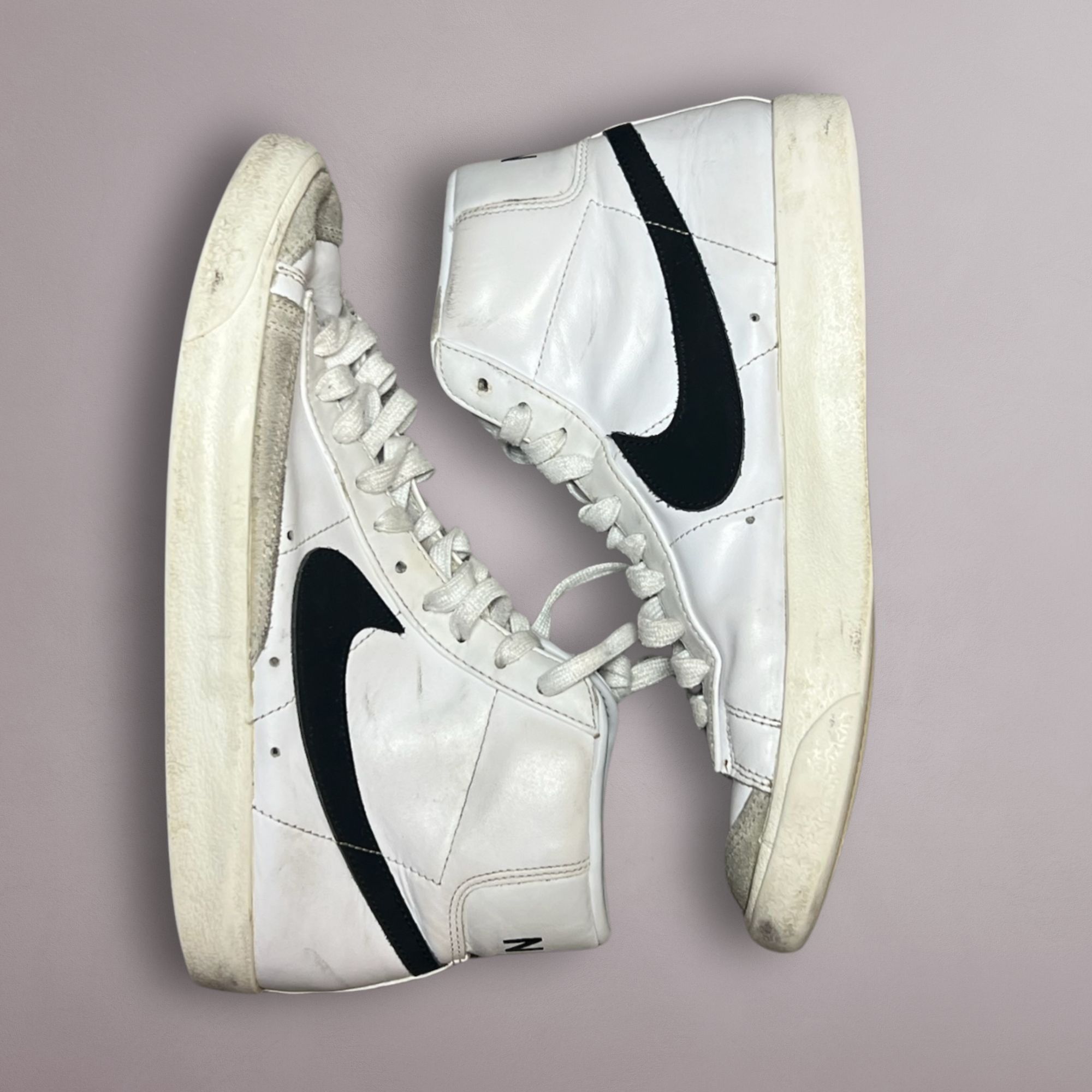 Nike Nike Blazer Mid 77 Vintage White Black Swoosh High-Top Sneak Size US 8.5 / EU 41-42 - 5 Thumbnail