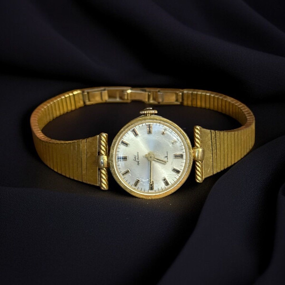 Saks Fifth Avenue Vintage Saks Fifth Ave W. Germany mechanical watch Size ONE SIZE - 1 Thumbnail