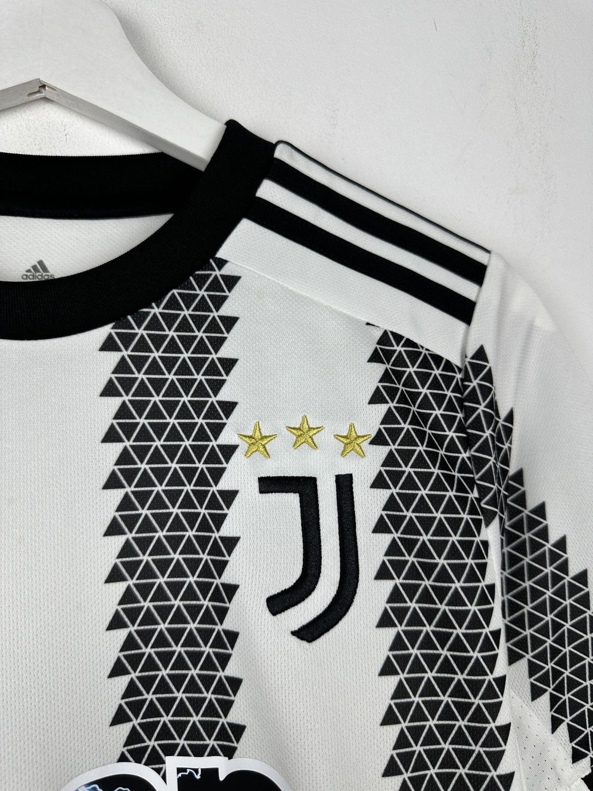 Adidas #10 Pogba Juventus 2022 Home Soccer Jersey Football Shirt Size US S / EU 44-46 / 1 - 6 Thumbnail