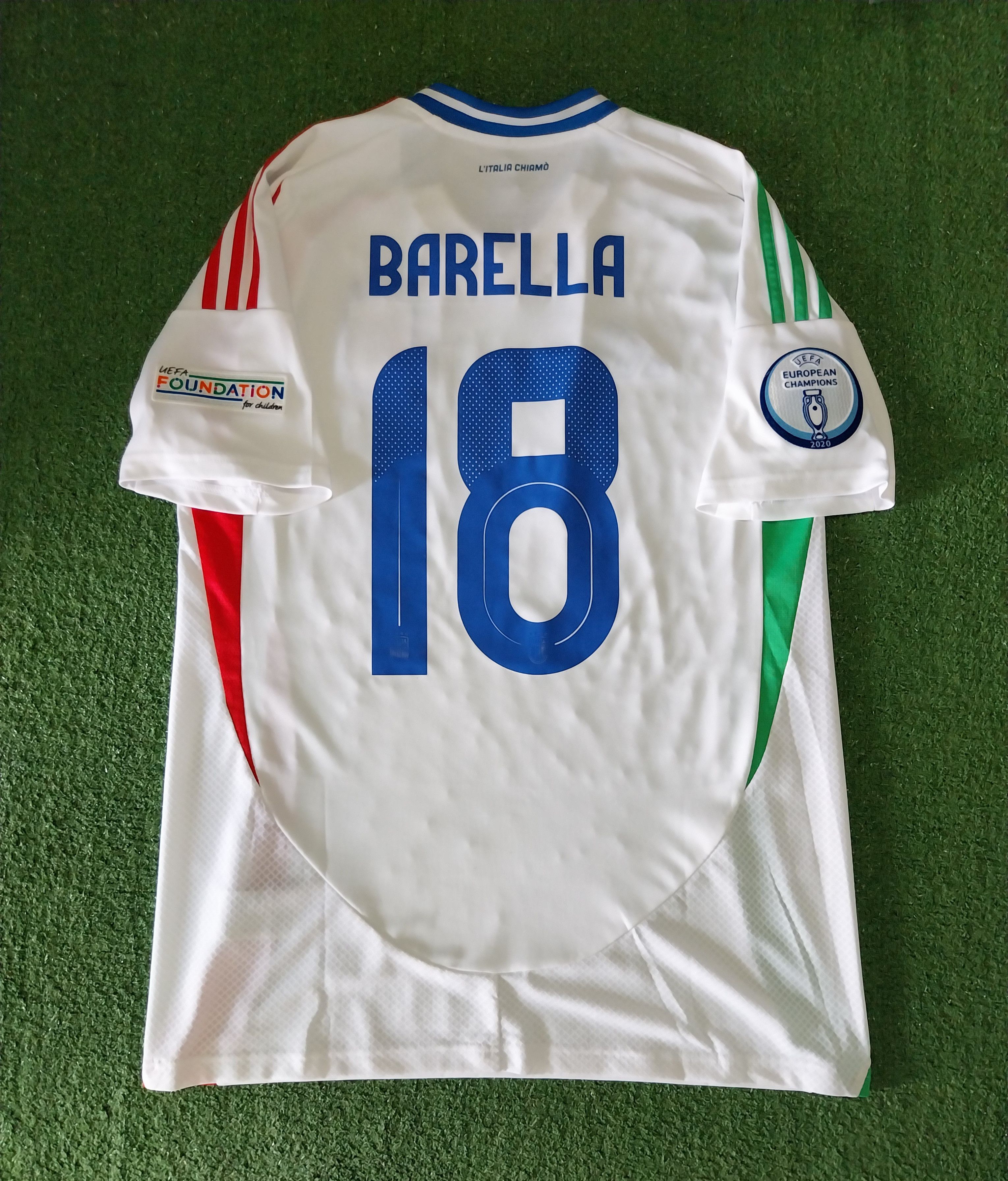 Adidas Italy away 2024/2025 nicolo barella jersey football Size US L / EU 52-54 / 3 - 2 Thumbnail