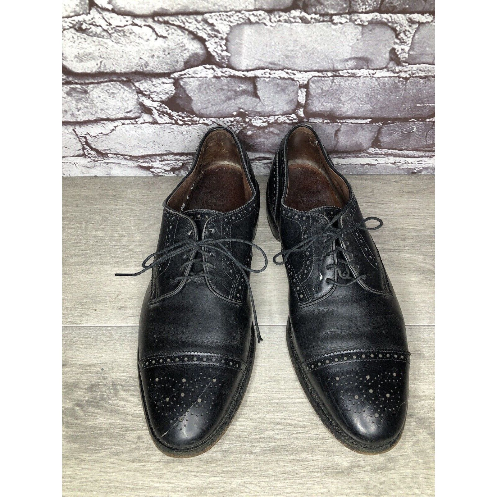 Allen Edmonds Allen Edmonds Sanford Black Leather Cap Toe Oxfords Dress Sh Size US 10.5 / EU 43-44 - 13 Thumbnail