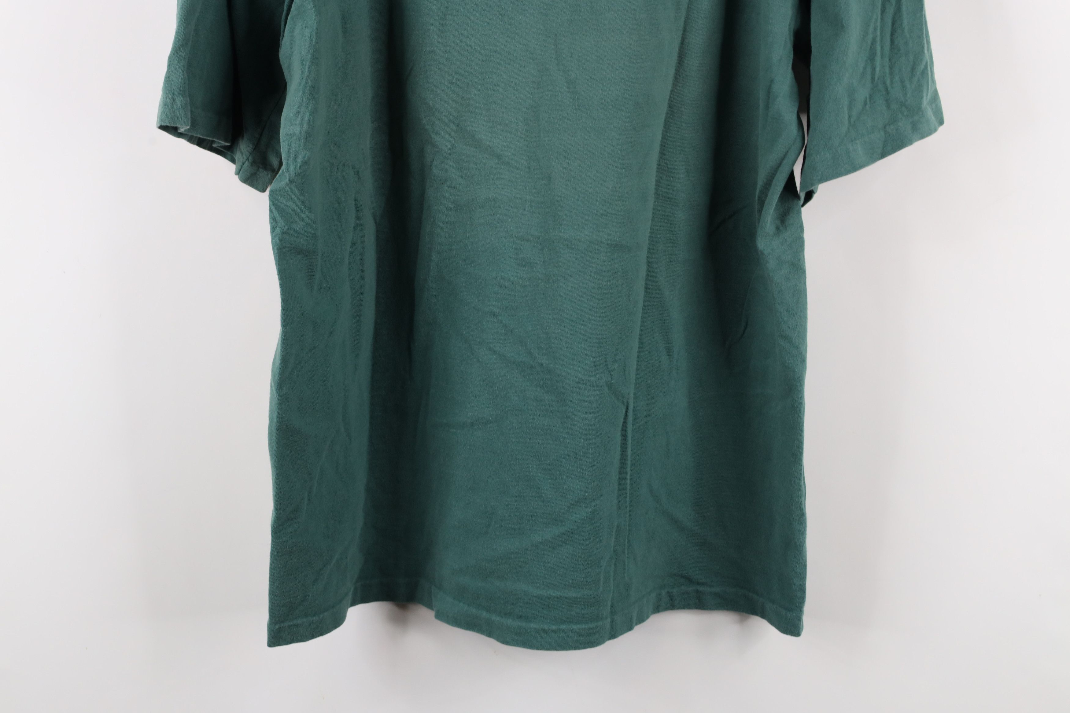 Vintage Vintage 90s Streetwear Nature Deer Buck Short Sleeve T-Shirt Size US L / EU 52-54 / 3 - 12 Thumbnail