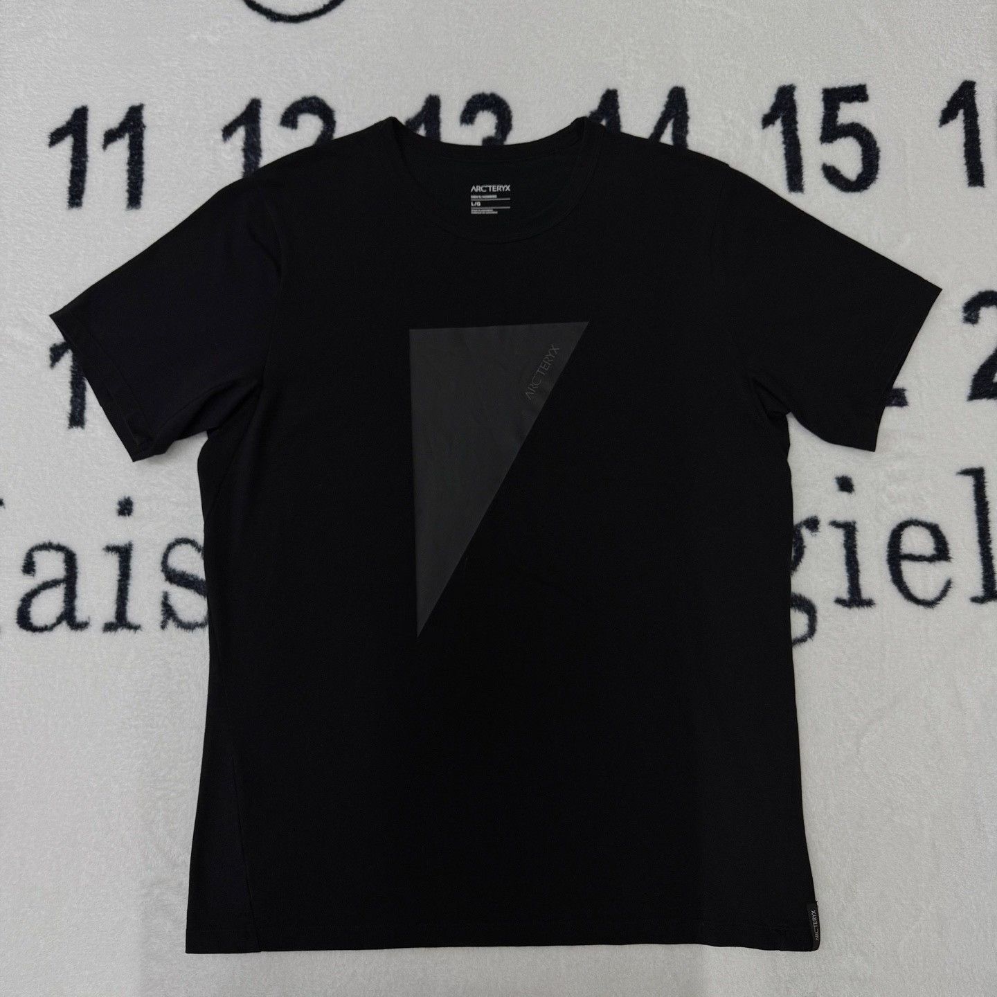 Arc'teryx Black T-Shirt l Men Size US L / EU 52-54 / 3 - 1 Thumbnail