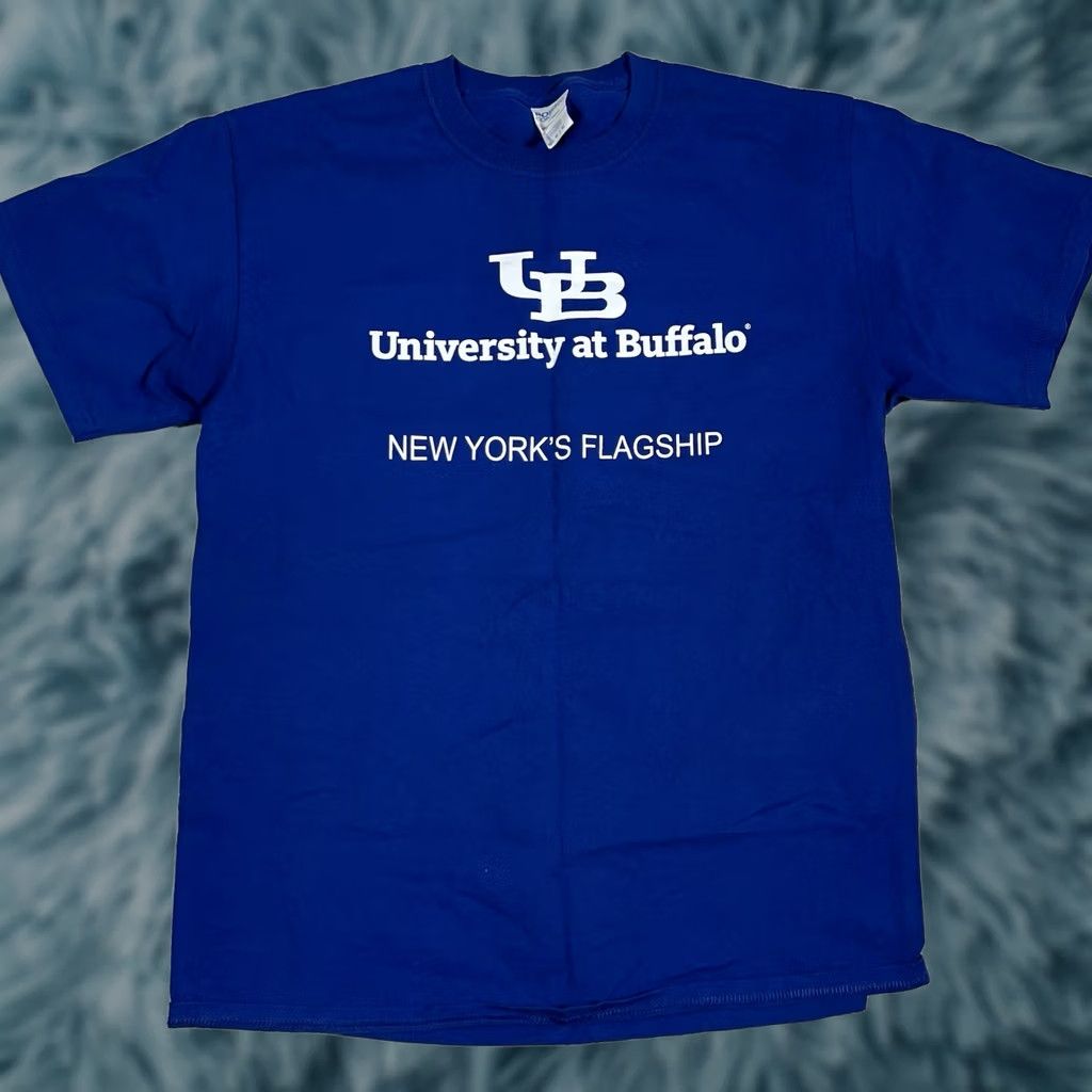 Vintage University at Buffalo Tshirt Shirt Medium Men Blue University M Mens Size US M / EU 48-50 / 2 - 1 Thumbnail