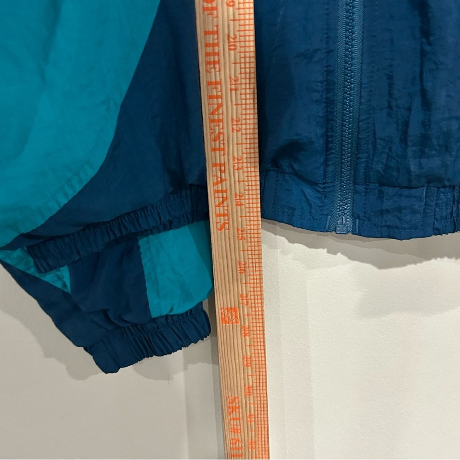 Reebok Vintage Reebok Windbreaker Jacket Size US L / EU 52-54 / 3 - 6 Thumbnail