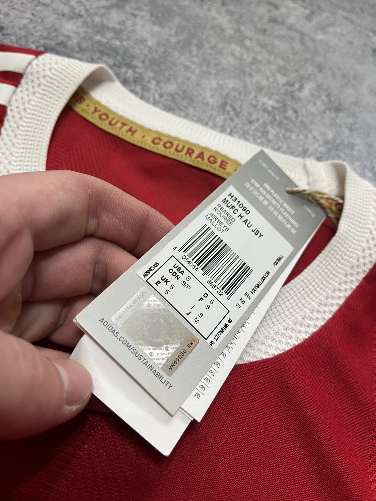 Adidas MANCHESTER UNITED ADIDAS 21/22 SOCCER HOME JERSEY 7 RONALDO Size US S / EU 44-46 / 1 - 6 Thumbnail