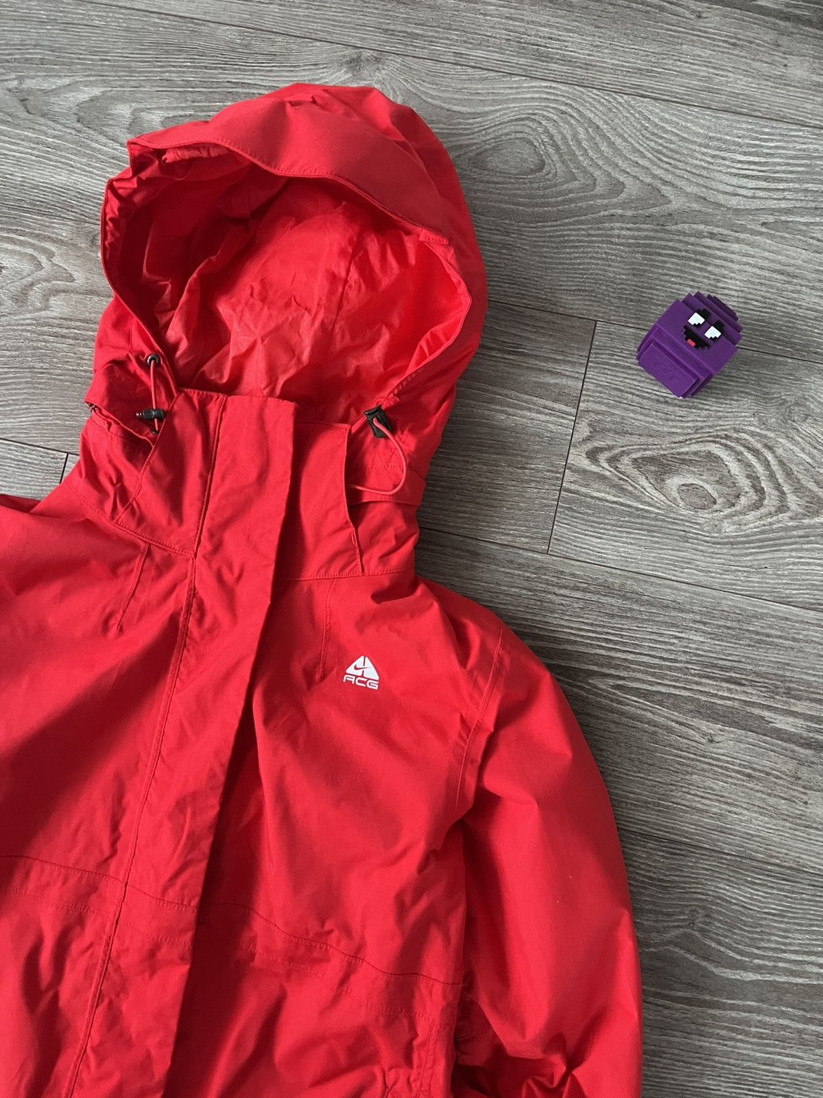 Nike ACG Vintage Nike Acg Waterproof Gorpcore Red Men’s Reg Jacket Size US L / EU 52-54 / 3 - 11 Thumbnail
