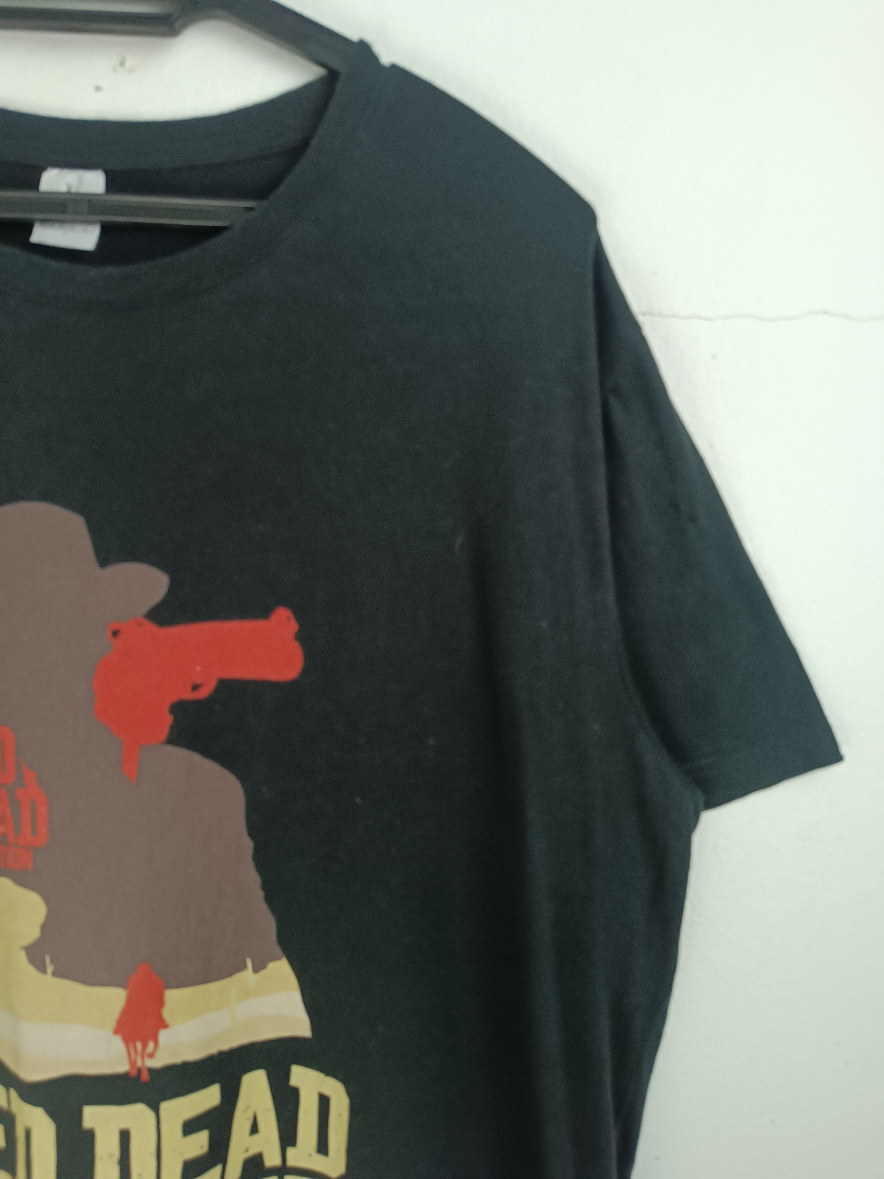 Playstation VINTAGE RED DEAD REDEMPTION TEE GAMES COWBOY ZOMBIE HORROR Size US XL / EU 56 / 4 - 6 Thumbnail