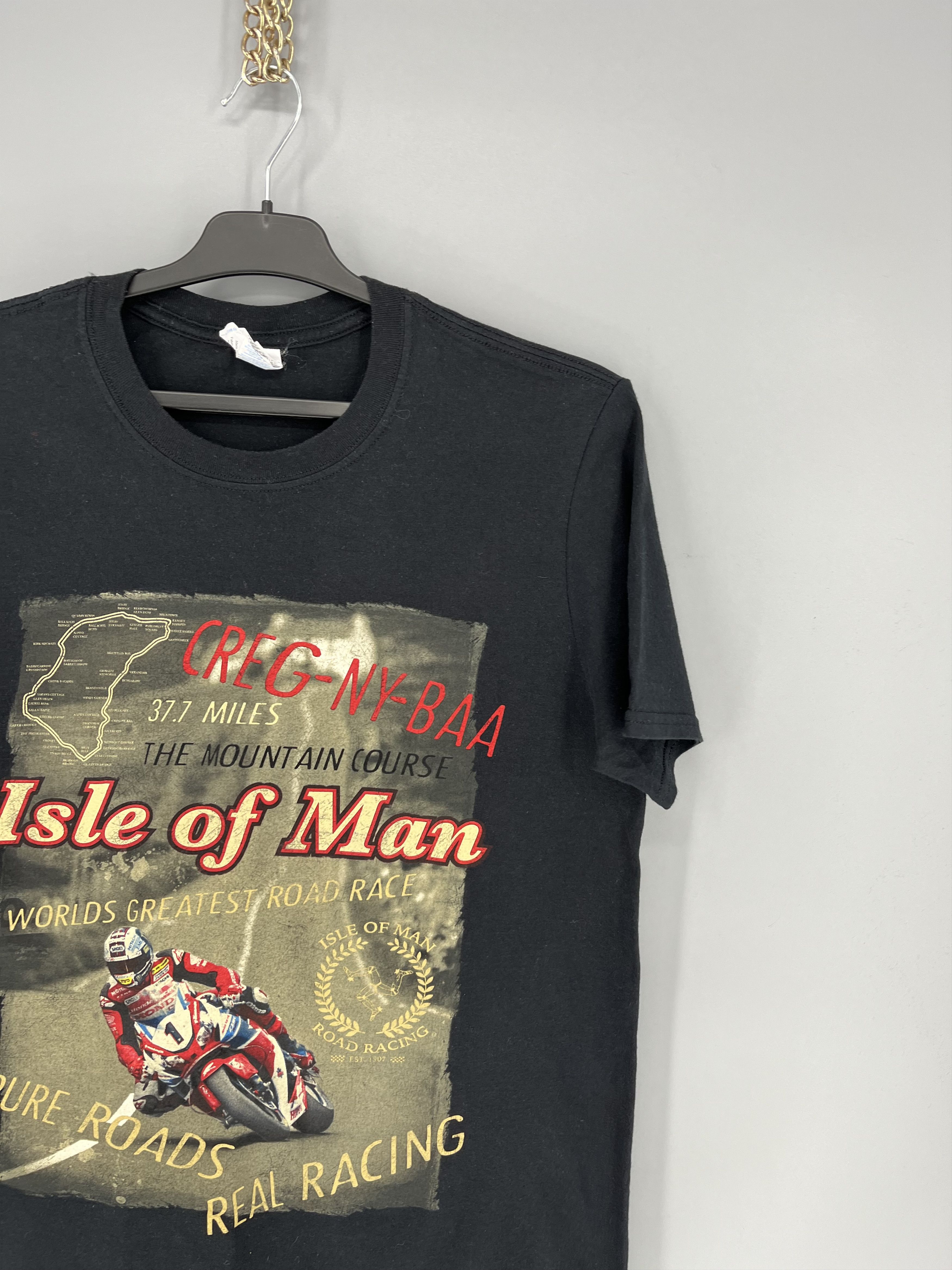 Vintage Vintage Y2K Isle of Man TT Moto Racing Tee Racer Honda Moto Size US M / EU 48-50 / 2 - 5 Thumbnail