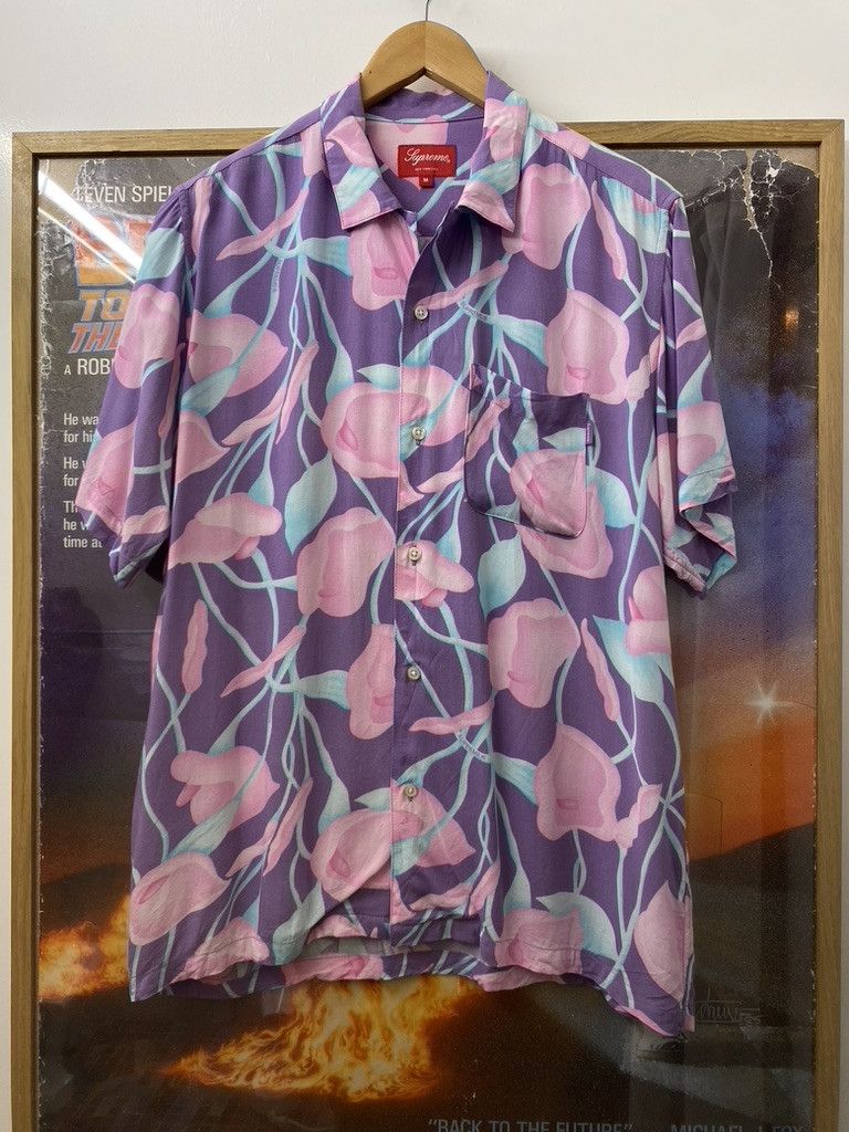 Supreme SS2018 Supreme Lily Flower Print Rayon Shirt Size US M / EU 48-50 / 2 - 1 Thumbnail