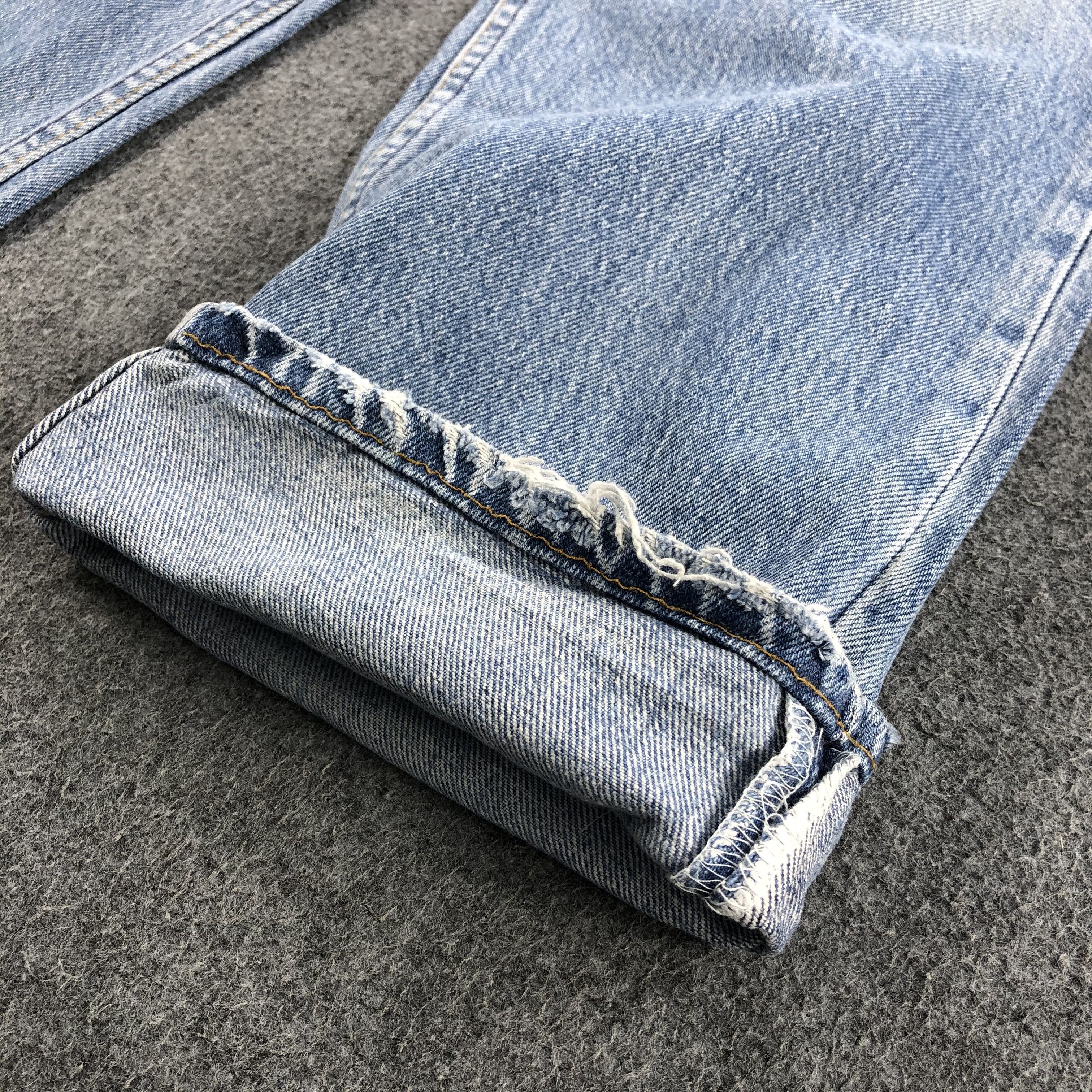 Levi's × Vintage Vintage 90s Light Wash Levis 501 Jeans-JM864 Size US 31 - 8 Thumbnail