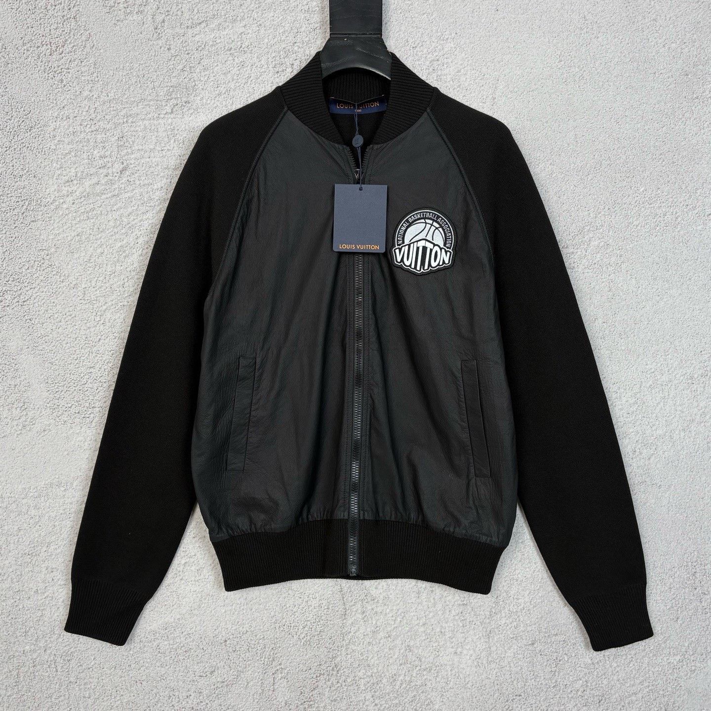 Louis Vuitton Louis Vuitton NBA Embroidered Logo Jacket Size US S / EU 44-46 / 1 - 1 Thumbnail