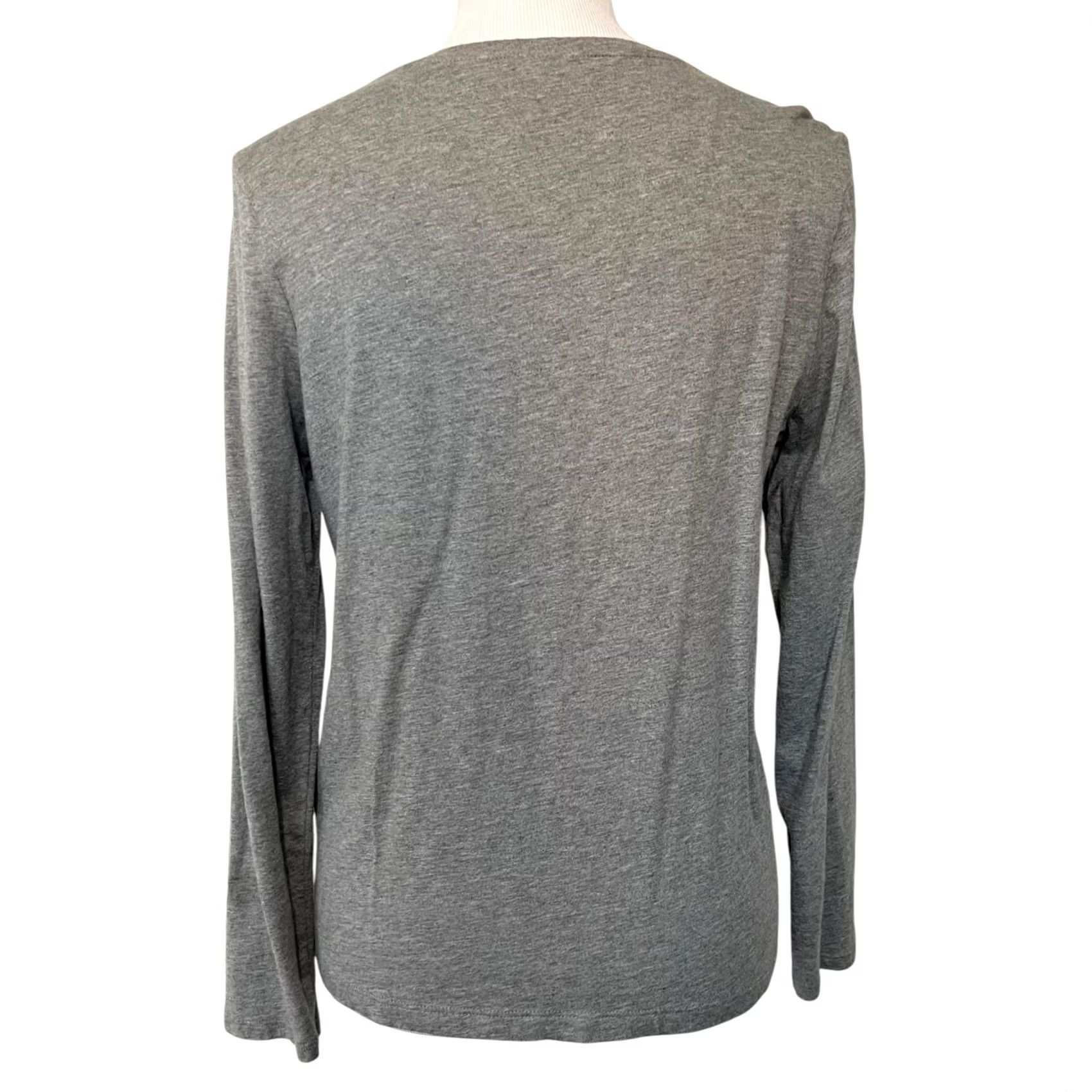Velvet Chico’s Zenergy Womens Top Blouse Velvet Trim Gray Long Sleeve V-Neck M Size M / US 6-8 / IT 42-44 - 4 Thumbnail