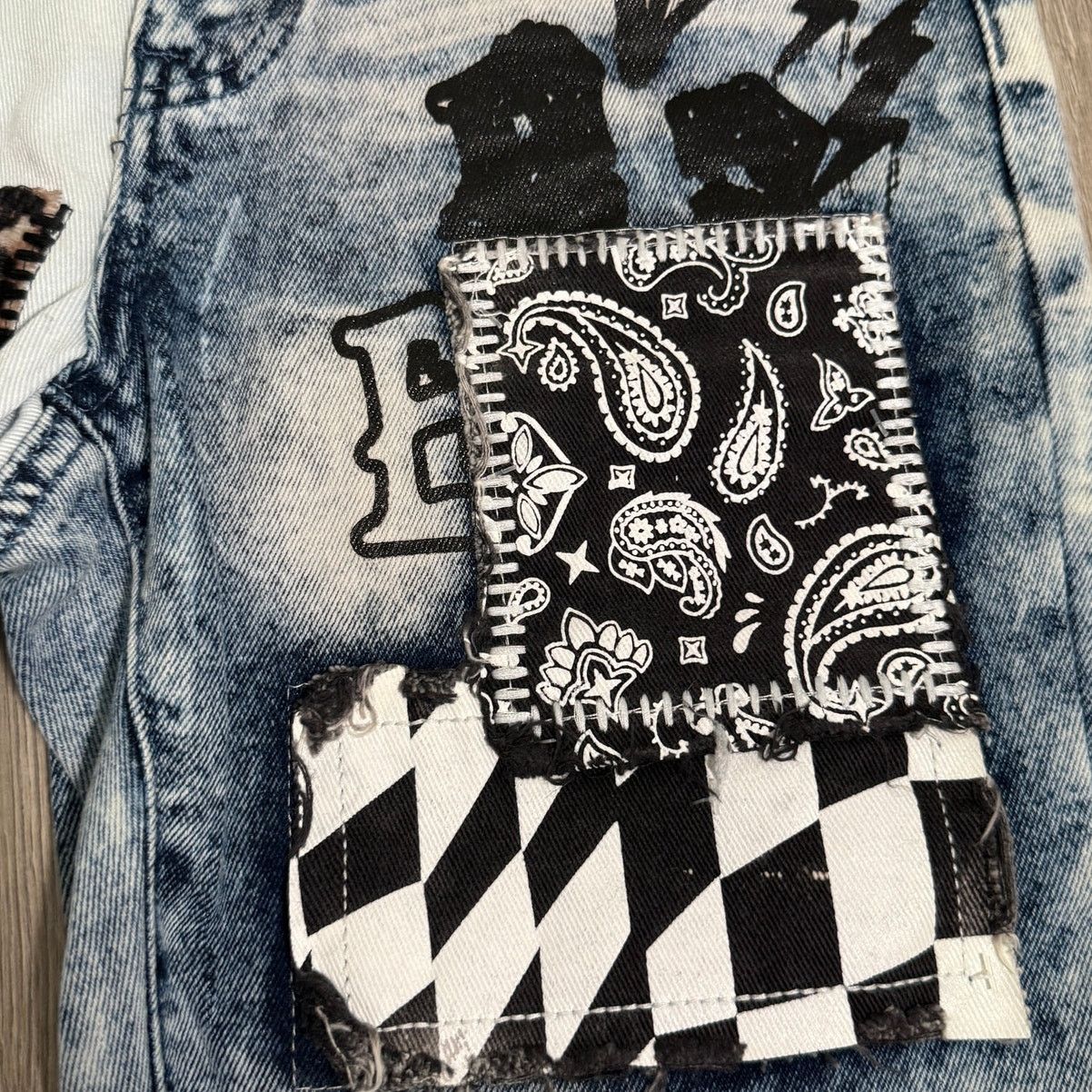 rue21 Rue 21 Denim Jean Shorts Patchwork Supreme Flex Graffiti 26 Size US 26 / EU 42 - 6 Thumbnail