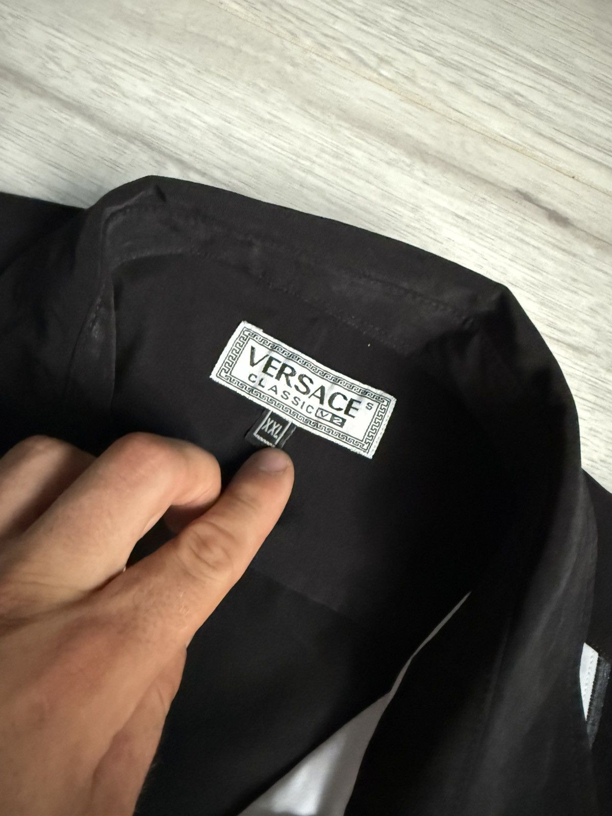 Versace Intage rare Versace Shirt Dragon Logo 90’s Size US XXL / EU 58 / 5 - 4 Thumbnail