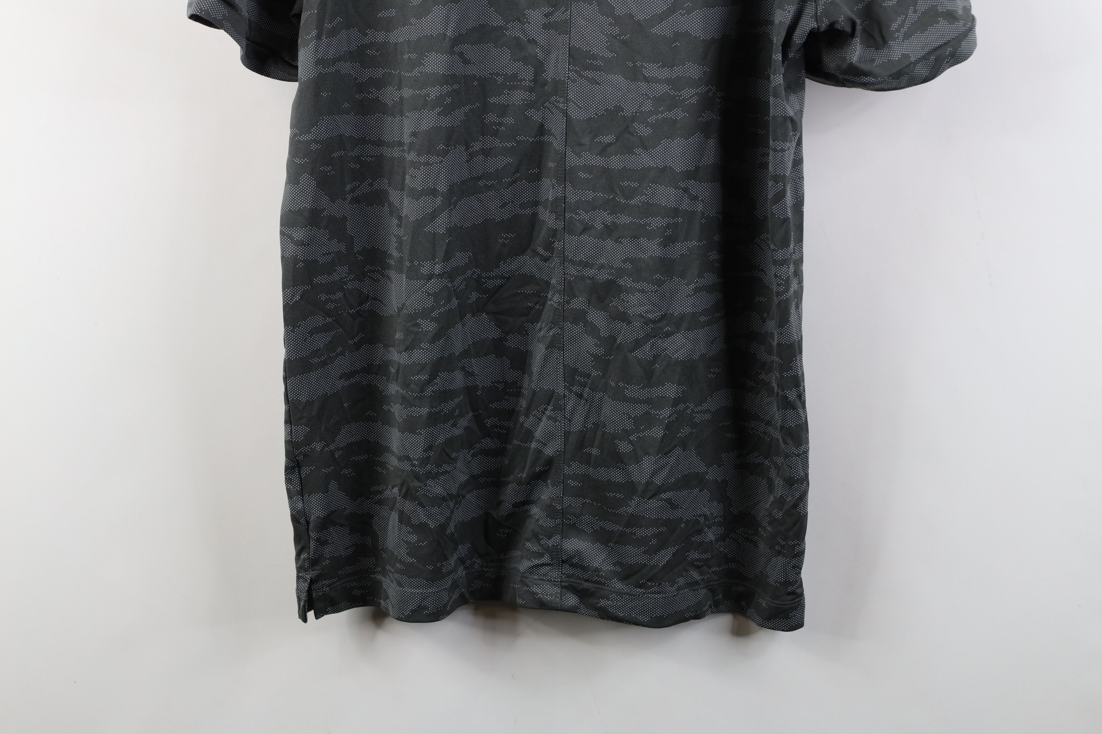 Nike Nike Scott Mini Swoosh Camouflage Knit Golf Polo Shirt Gray Size US M / EU 48-50 / 2 - 12 Thumbnail
