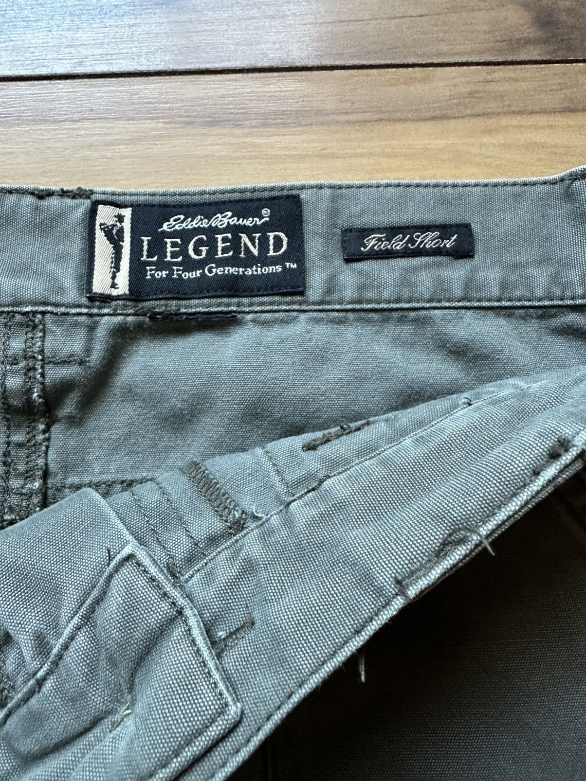 Eddie Bauer Eddie Bauer Olive Cargo Shorts for Men Size US 32 / EU 48 - 4 Thumbnail
