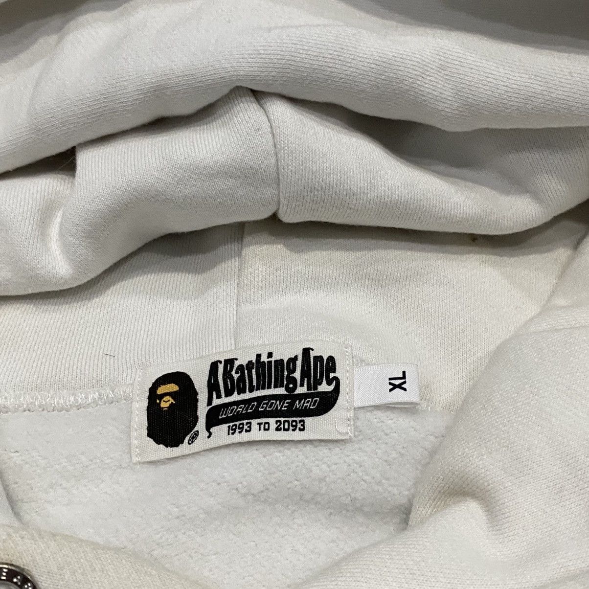 Bape Bape Logo White Pullover Hoodie Size US XL / EU 56 / 4 - 2 Thumbnail