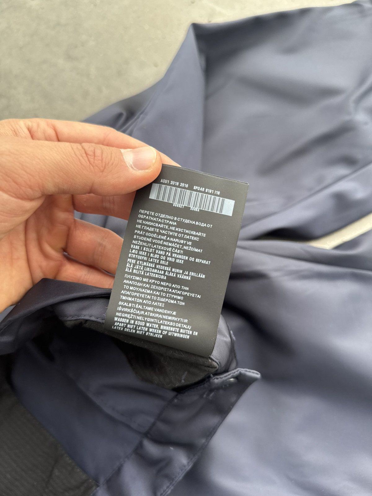 Prada Prada Nylon Navy Set Jacket + Pants Designer Luxury paris Size US M / EU 48-50 / 2 - 13 Thumbnail