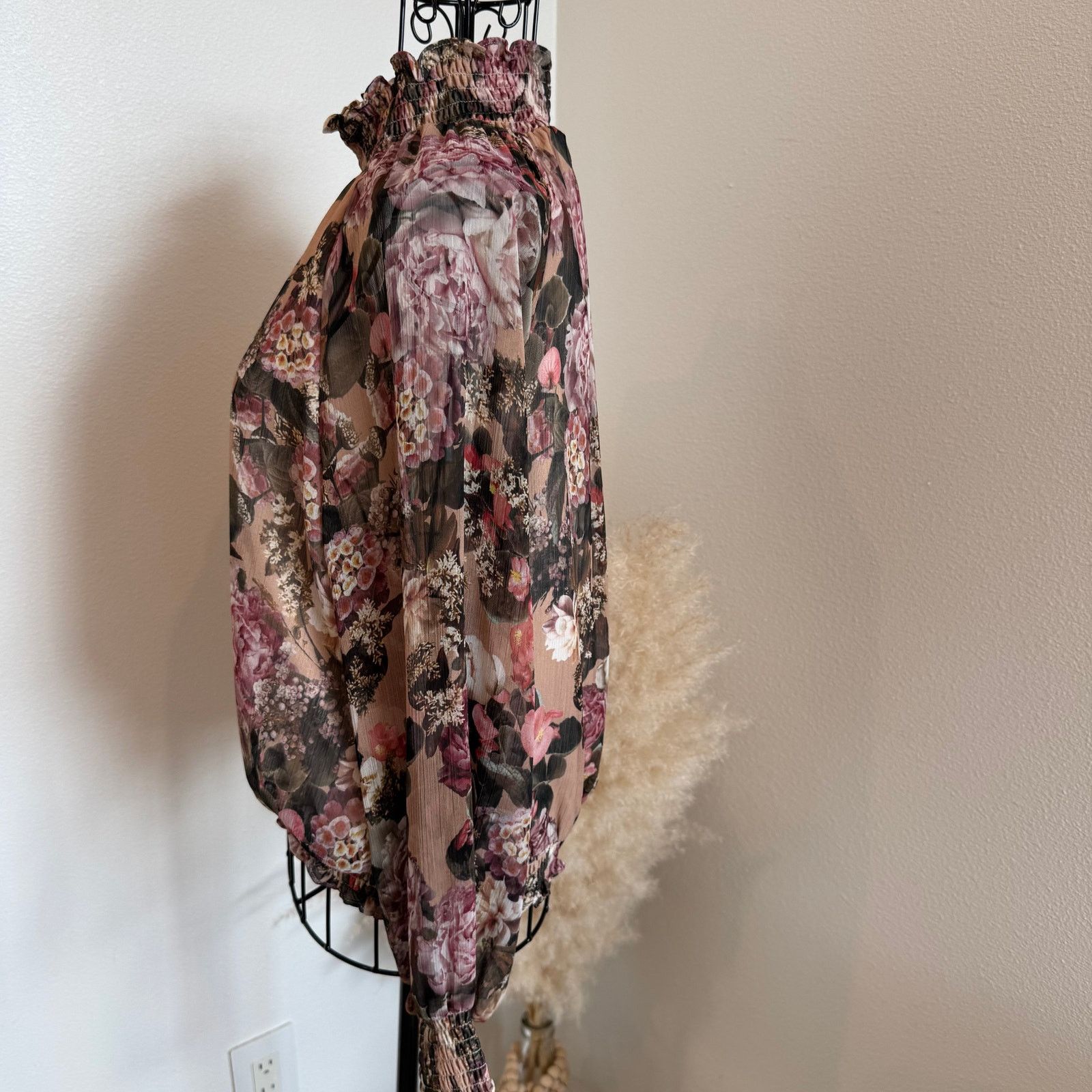 Amanda Uprichard Amanda Uprichard Bentley Pink Floral Sheer Mock Neck Top Size L / US 10 / IT 46 - 4 Thumbnail