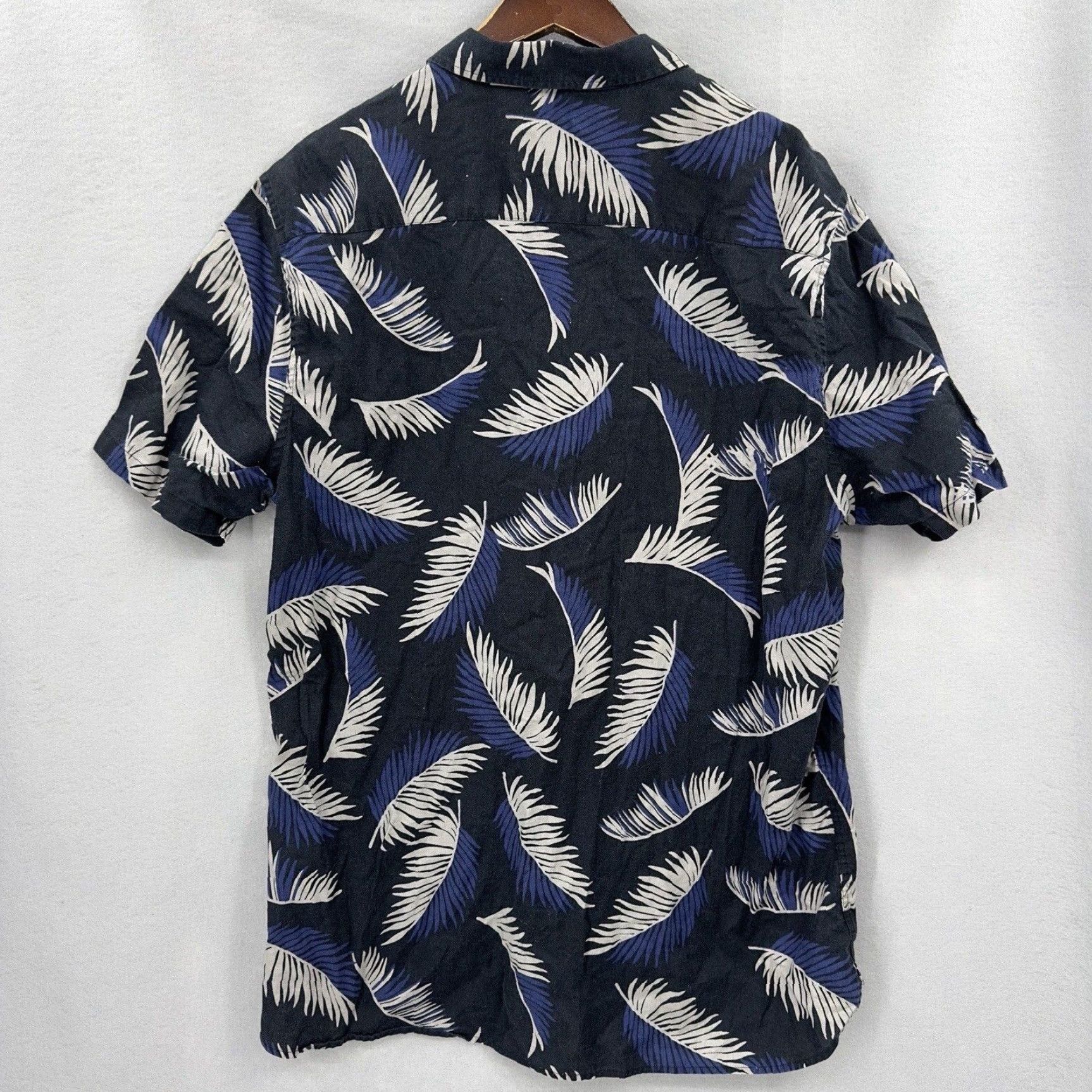 Barney Cools VINTAGE Barney Cools Hawaiian Shirt Men XL Blue Floral Aloha Beach Linen Blend Short Sleeve Button Up Mens Size US XL / EU 56 / 4 - 5 Thumbnail