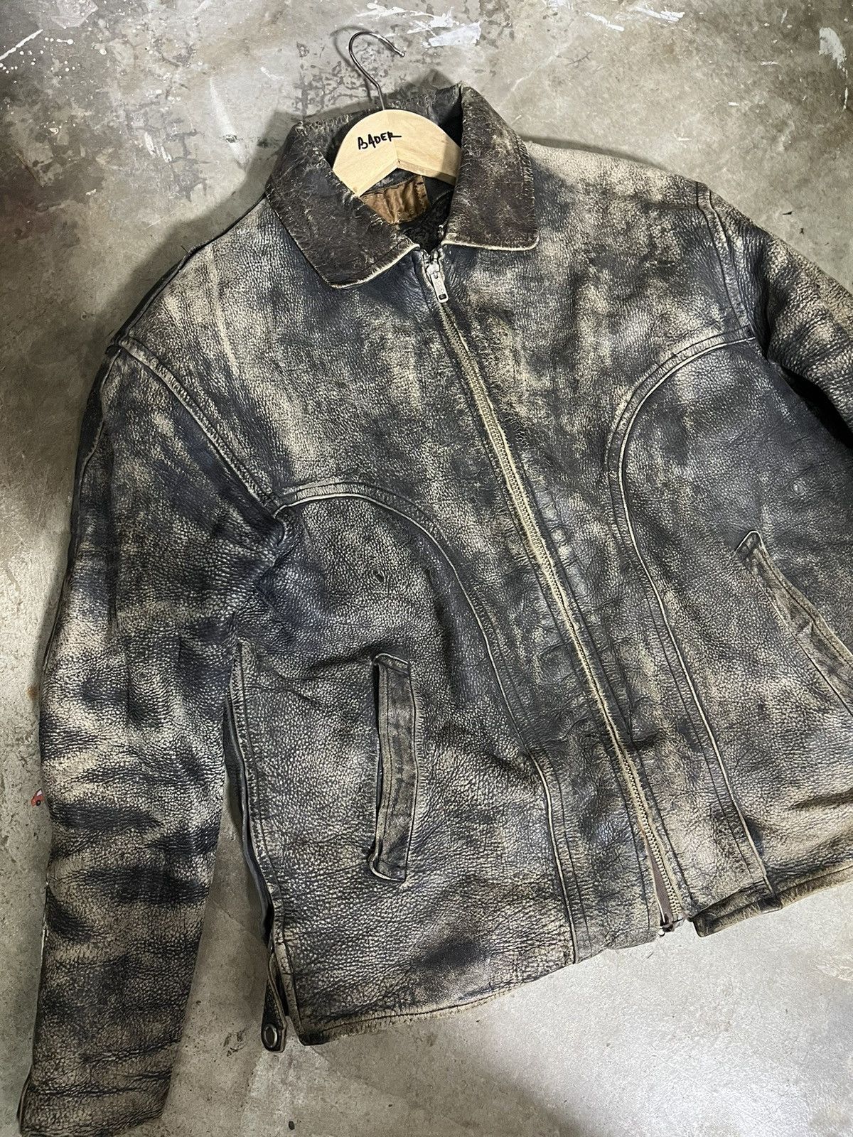 Vintage Vintage 80s Trashed Leather Jacket Gold Rings Size US M / EU 48-50 / 2 - 2 Thumbnail