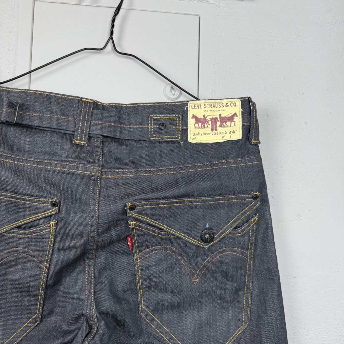 Levi's Vintage Levi’s Buckle Distressed Belt Jeans Avant Garde Size US 34 / EU 50 - 4 Thumbnail
