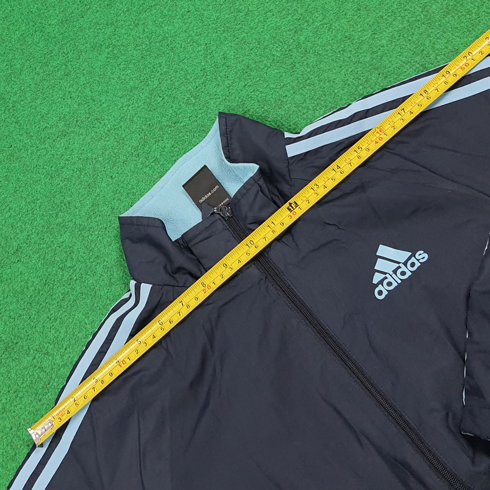 Adidas Vintage Adidas Stripes Custom Yohji Logo Jacket C281N12 Size US M / EU 48-50 / 2 - 13 Thumbnail