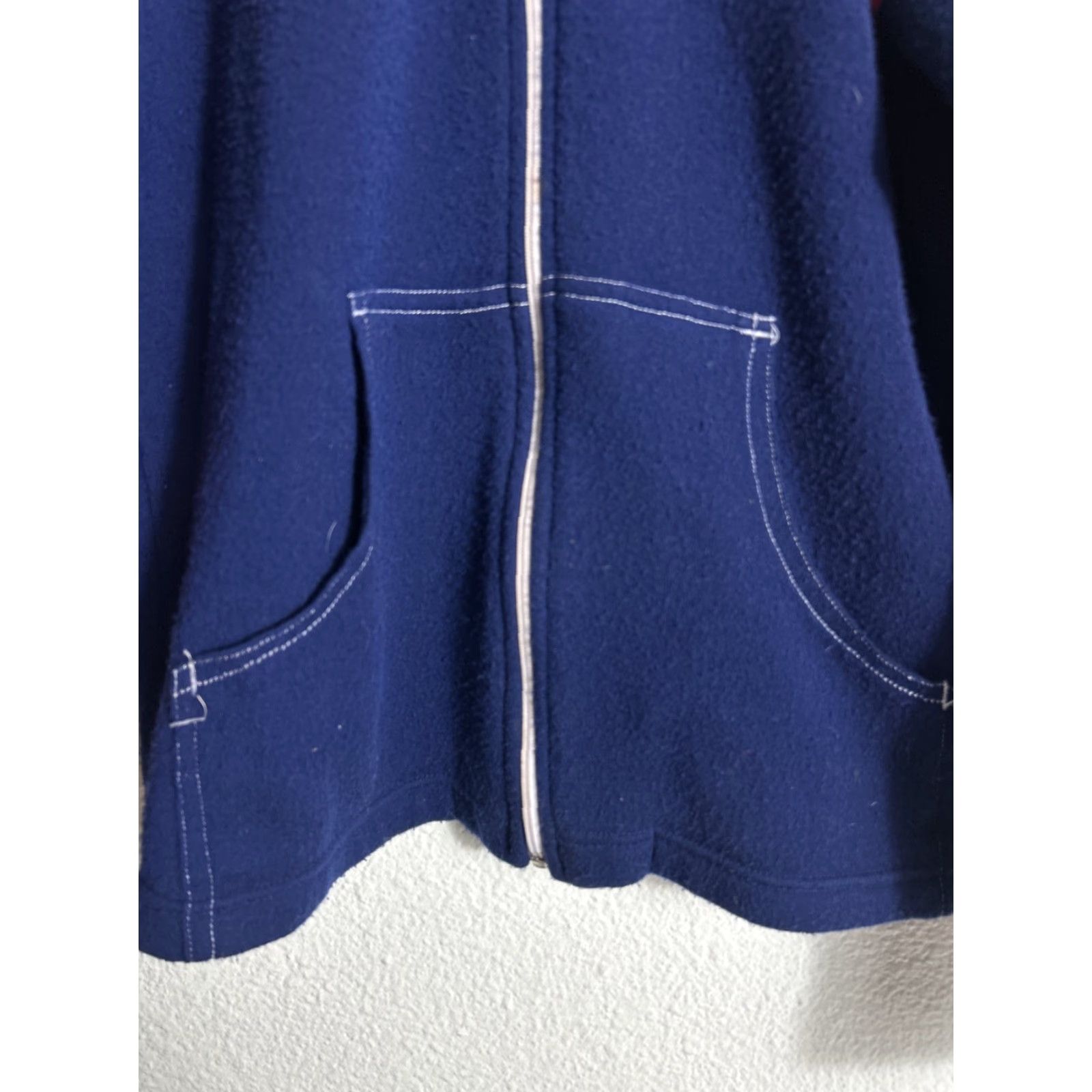Vintage VINTAGE Dorfman Pacific Sportswear Hoodie Full Zip M Men Blue Striped Acrylic | 23" Chest 24" Length Size US M / EU 48-50 / 2 - 5 Thumbnail